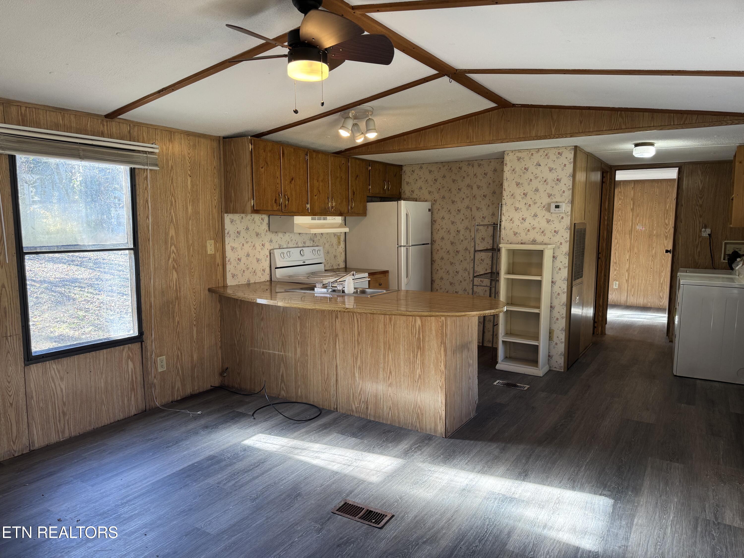 459 Siler Street Jellico TN 37762