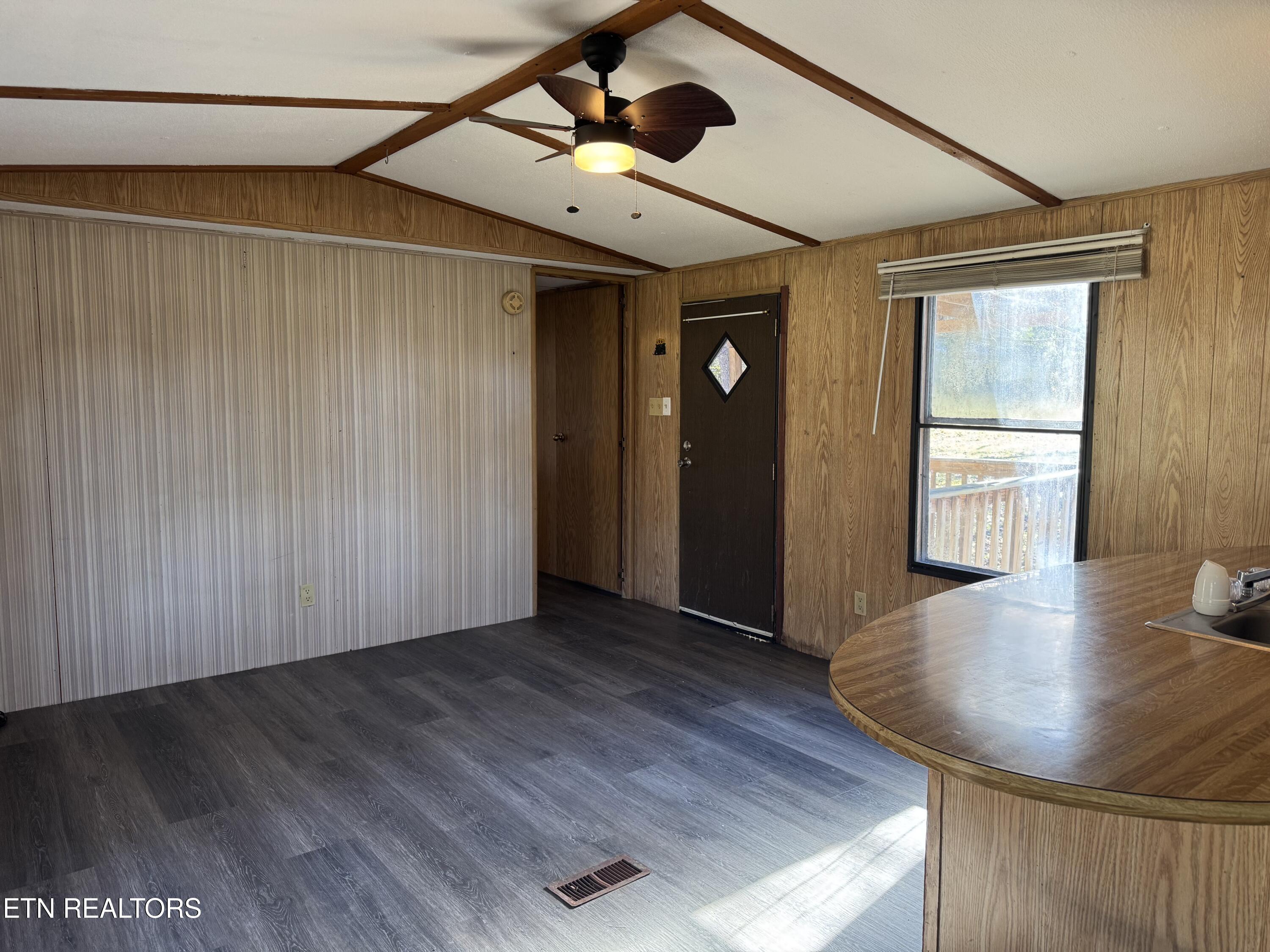 459 Siler Street Jellico TN 37762