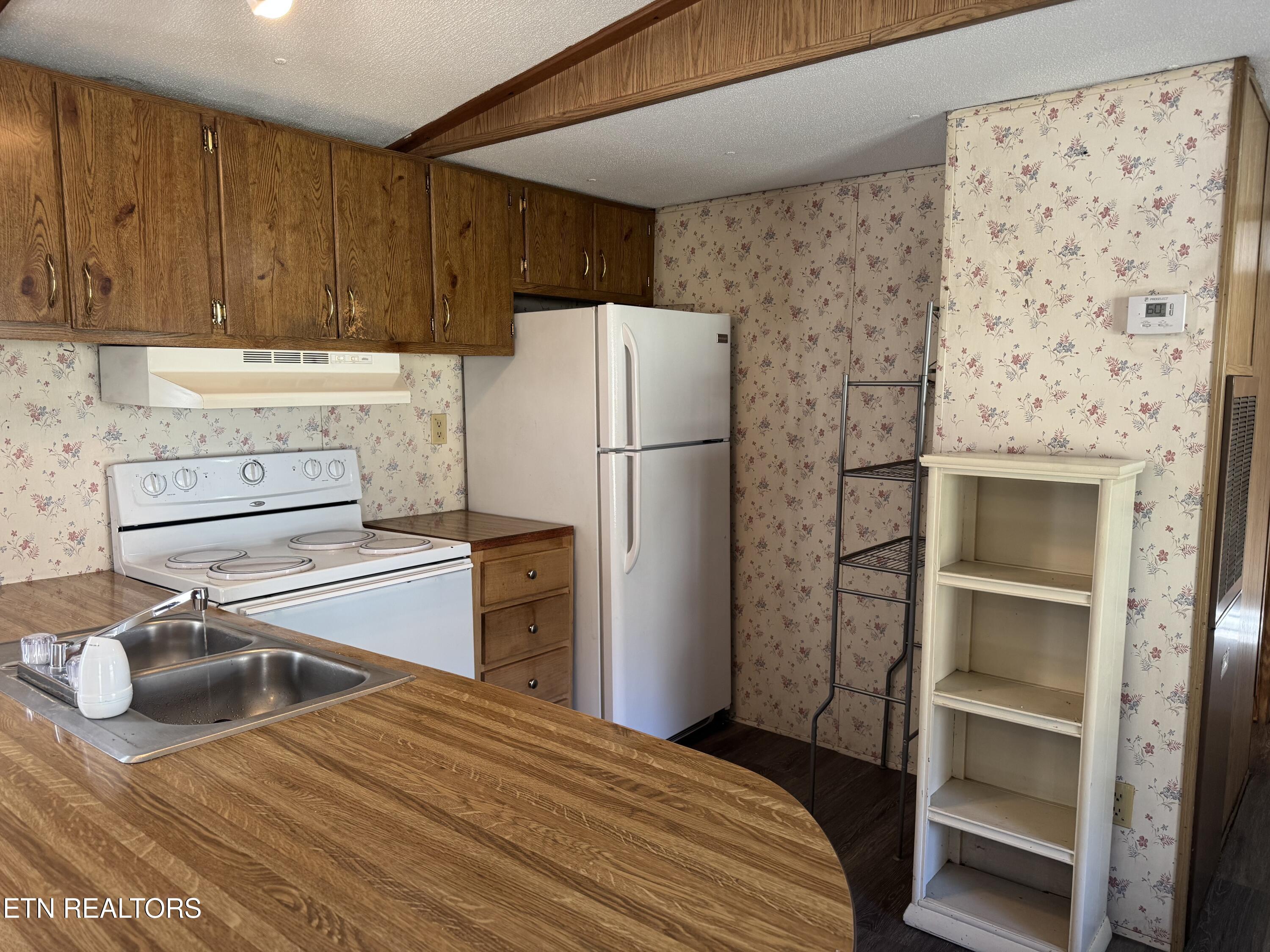 459 Siler Street Jellico TN 37762