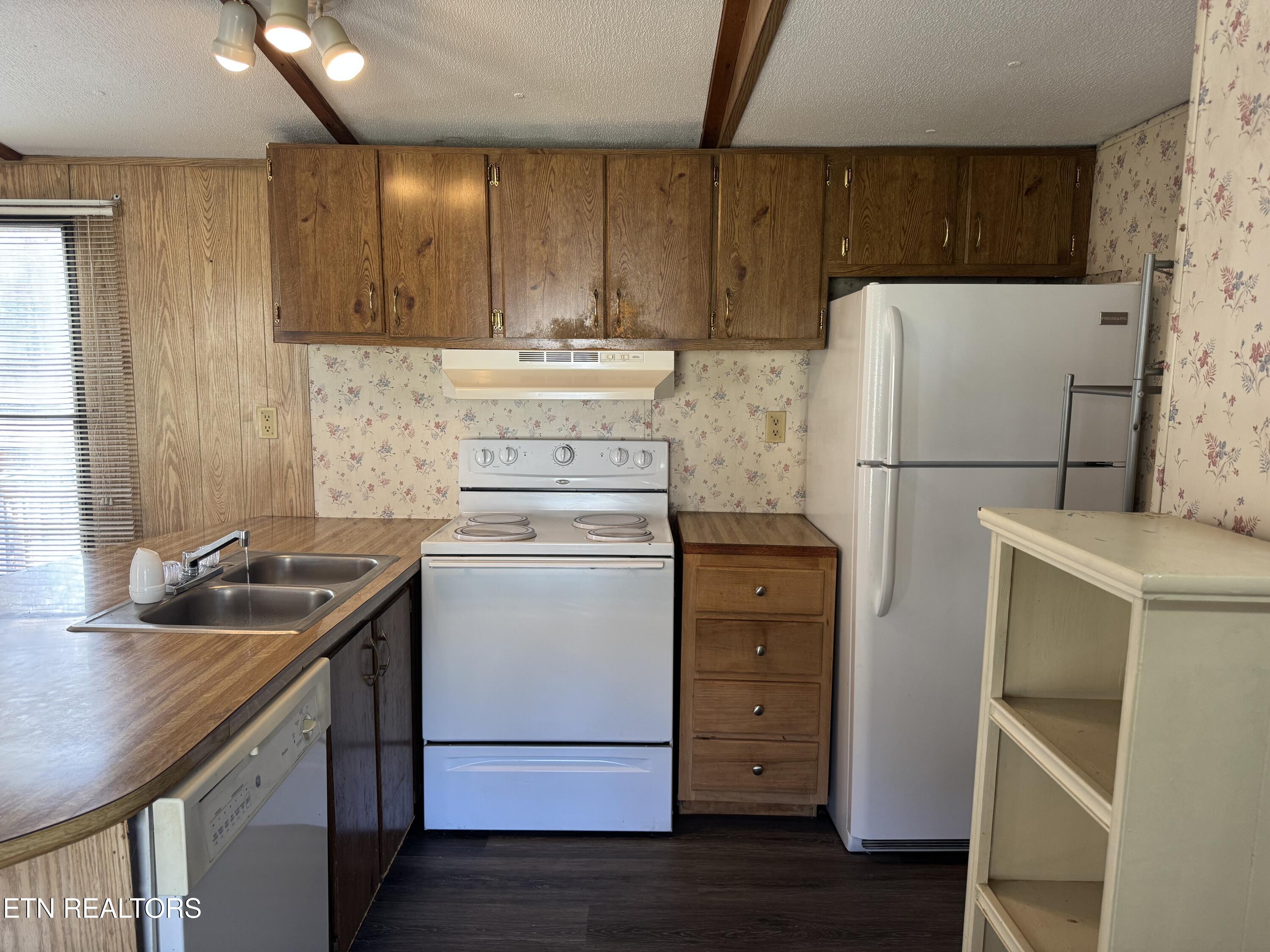 459 Siler Street Jellico TN 37762