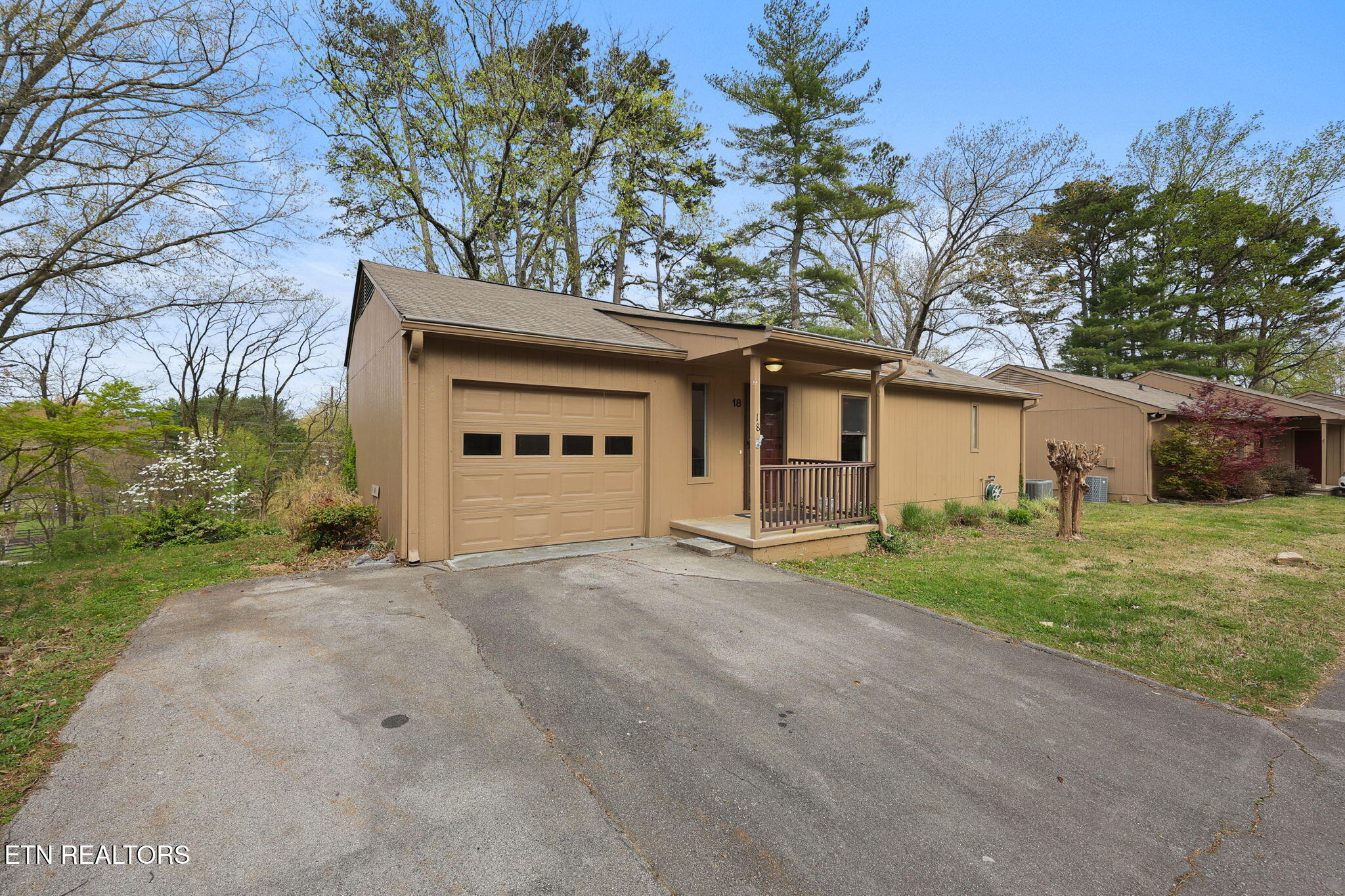 8709 Olde Colony Trail Knoxville TN 37923