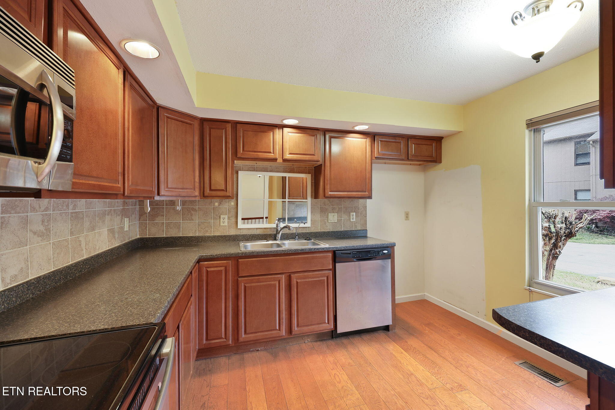 8709 Olde Colony Trail Knoxville TN 37923