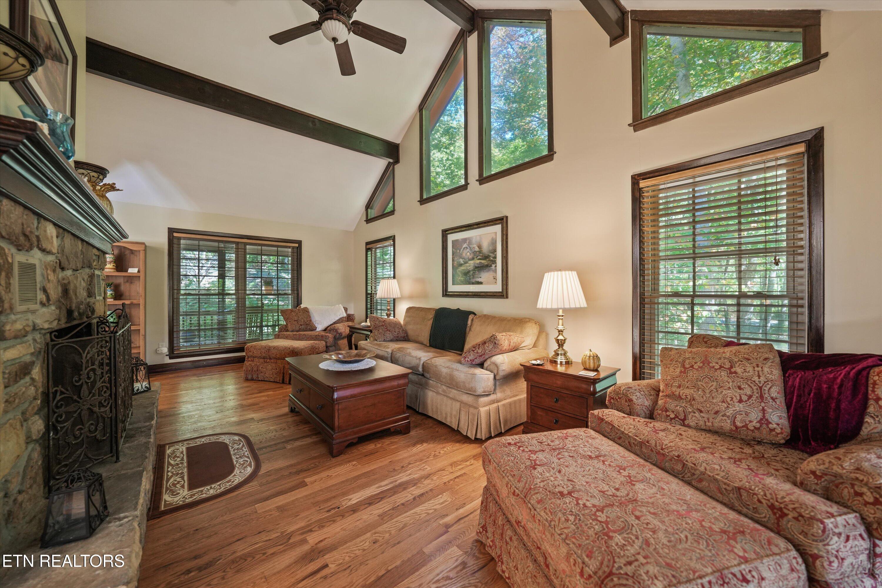 2848 Mountain Boulevard Sevierville TN 37876