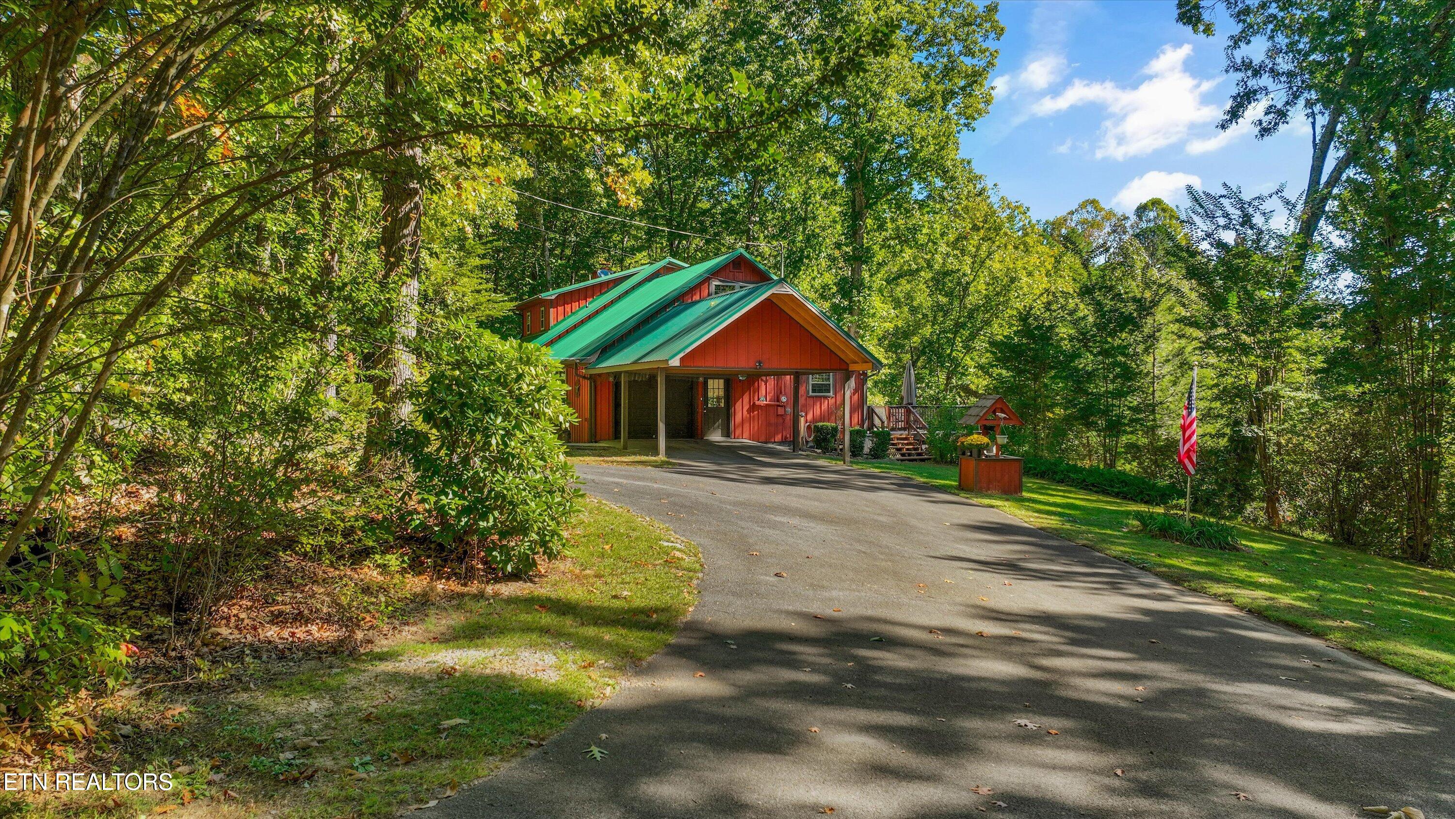 2848 Mountain Boulevard Sevierville TN 37876