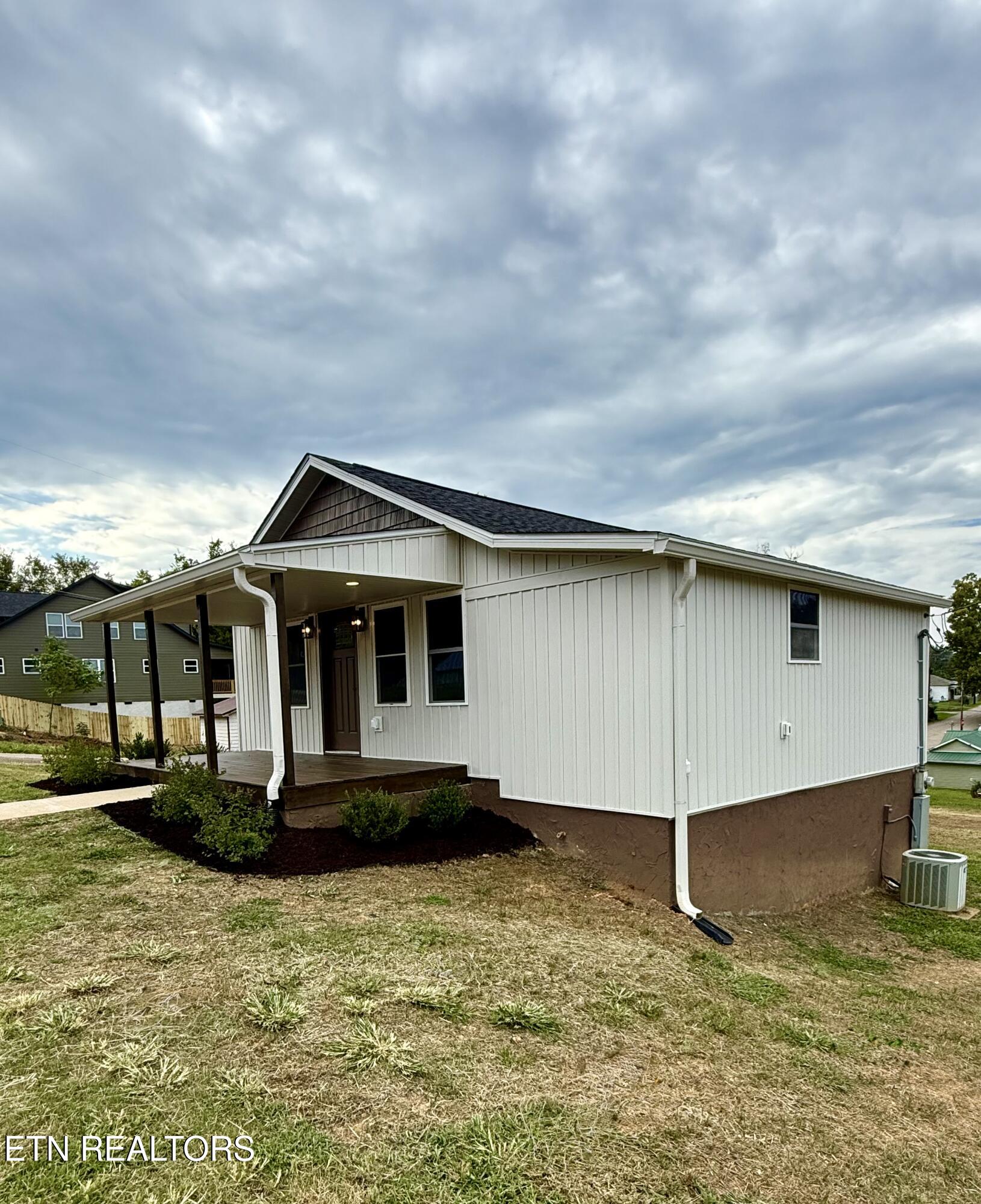 929 E Drive E Knoxville TN 37920