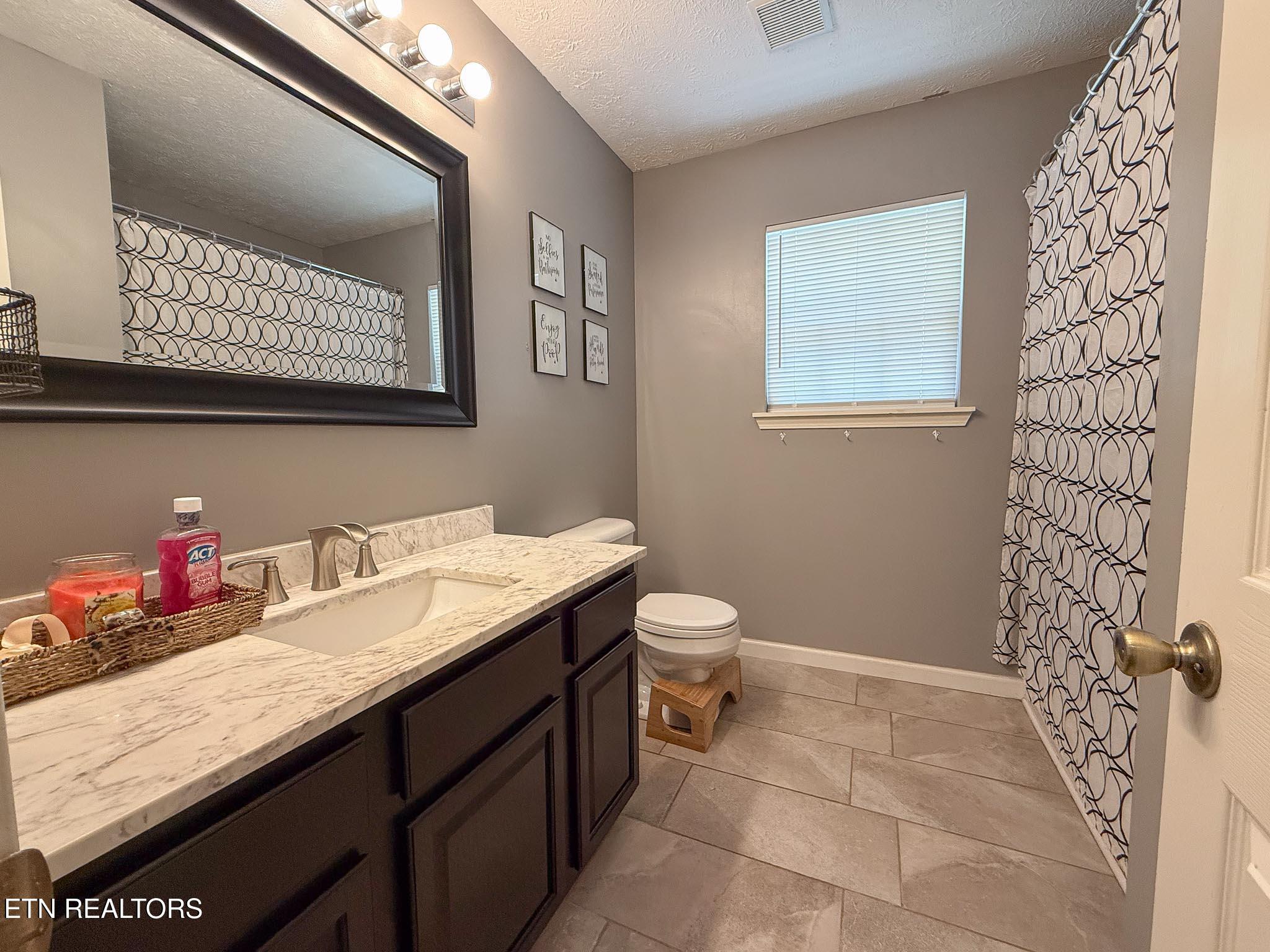 626 Laurel Lake Circle Madisonville TN 37354