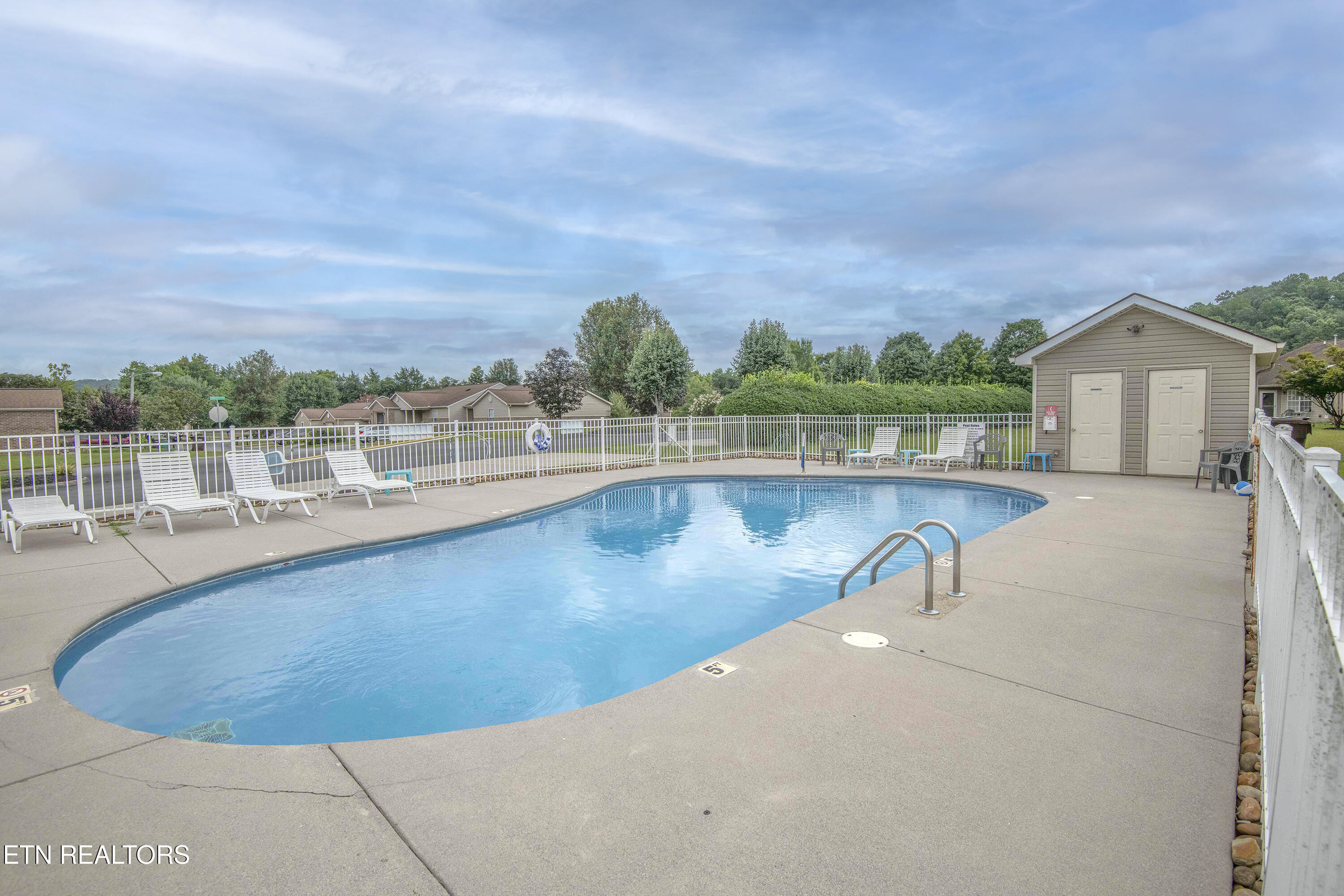 9919 Tinsmith Way Knoxville TN 37931