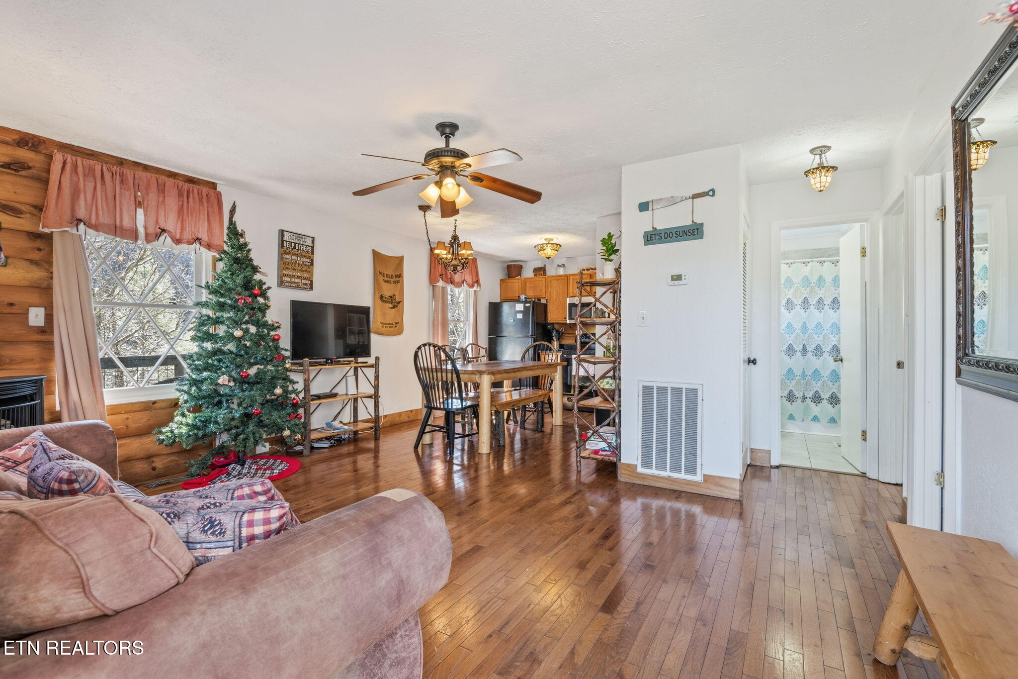 2652 Sunset Road Sevierville TN 37862