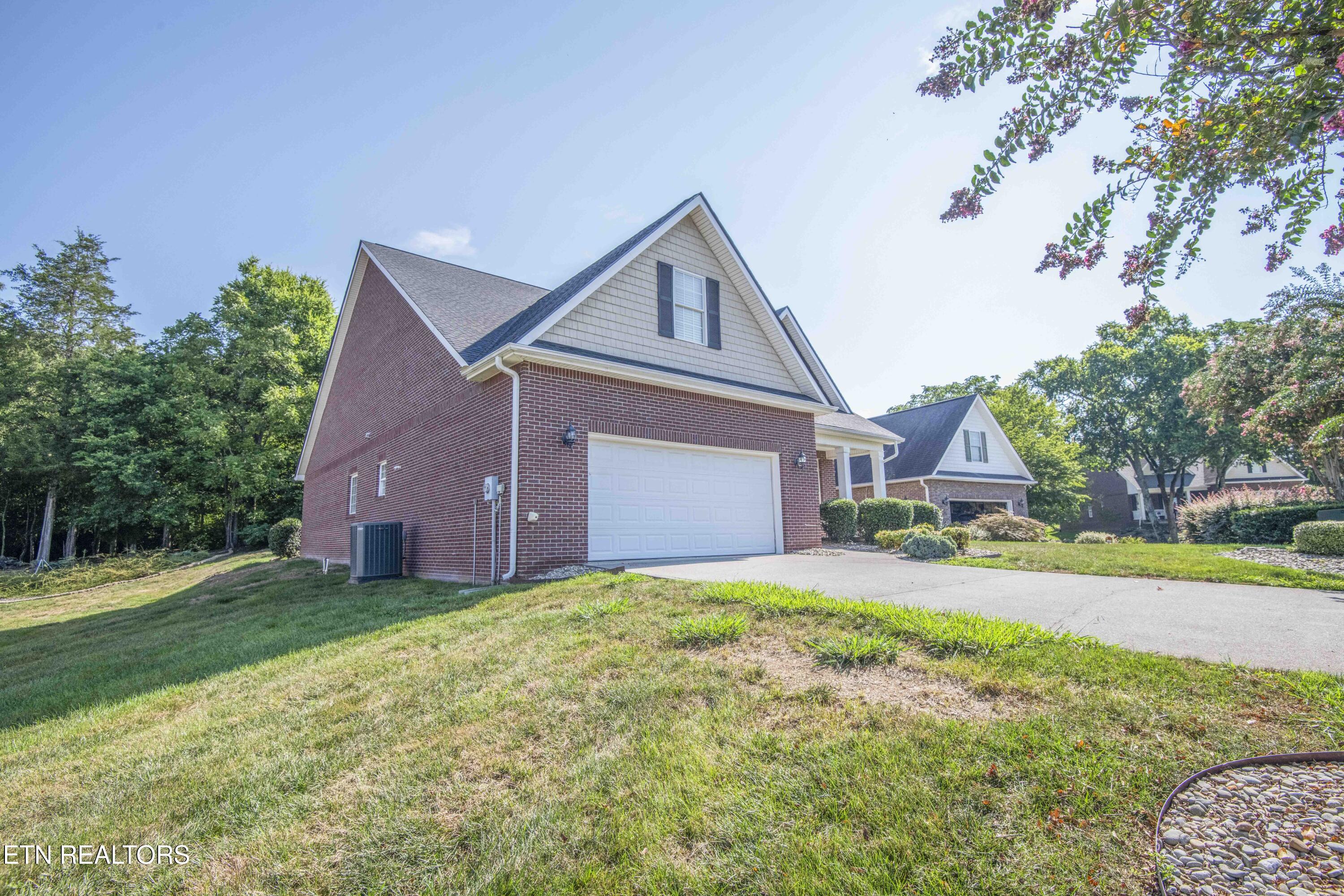 119 Waterston Way Clinton TN 37716