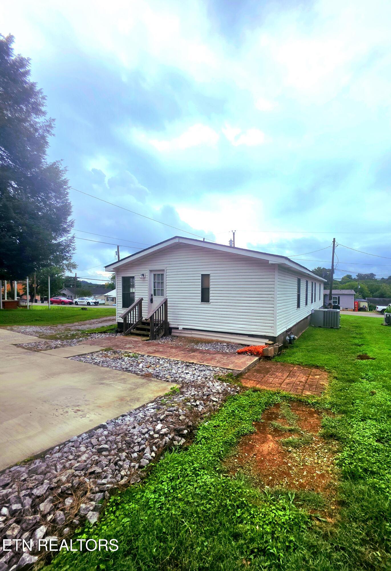608 Church Street Loudon TN 37774