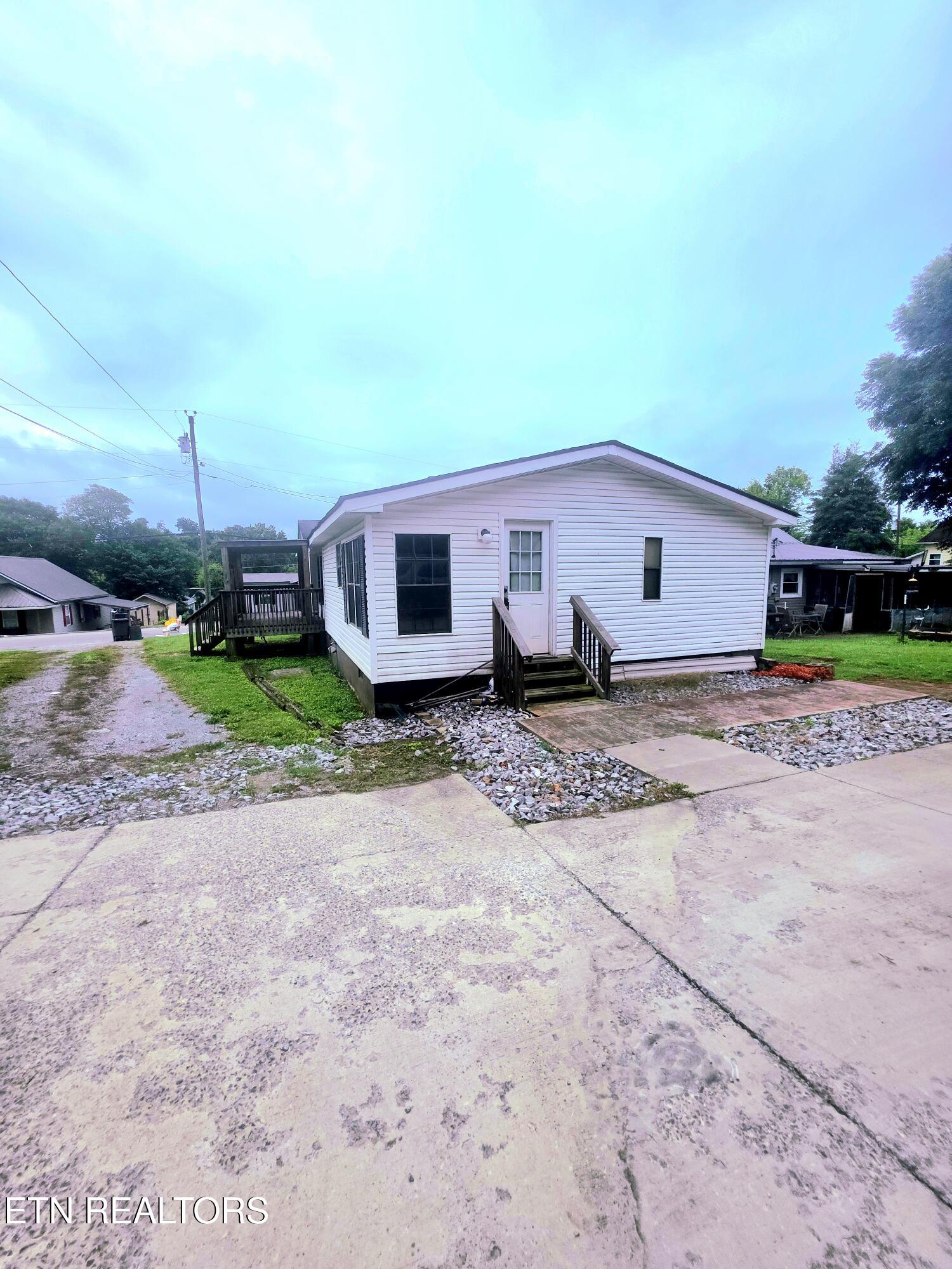 608 Church Street Loudon TN 37774