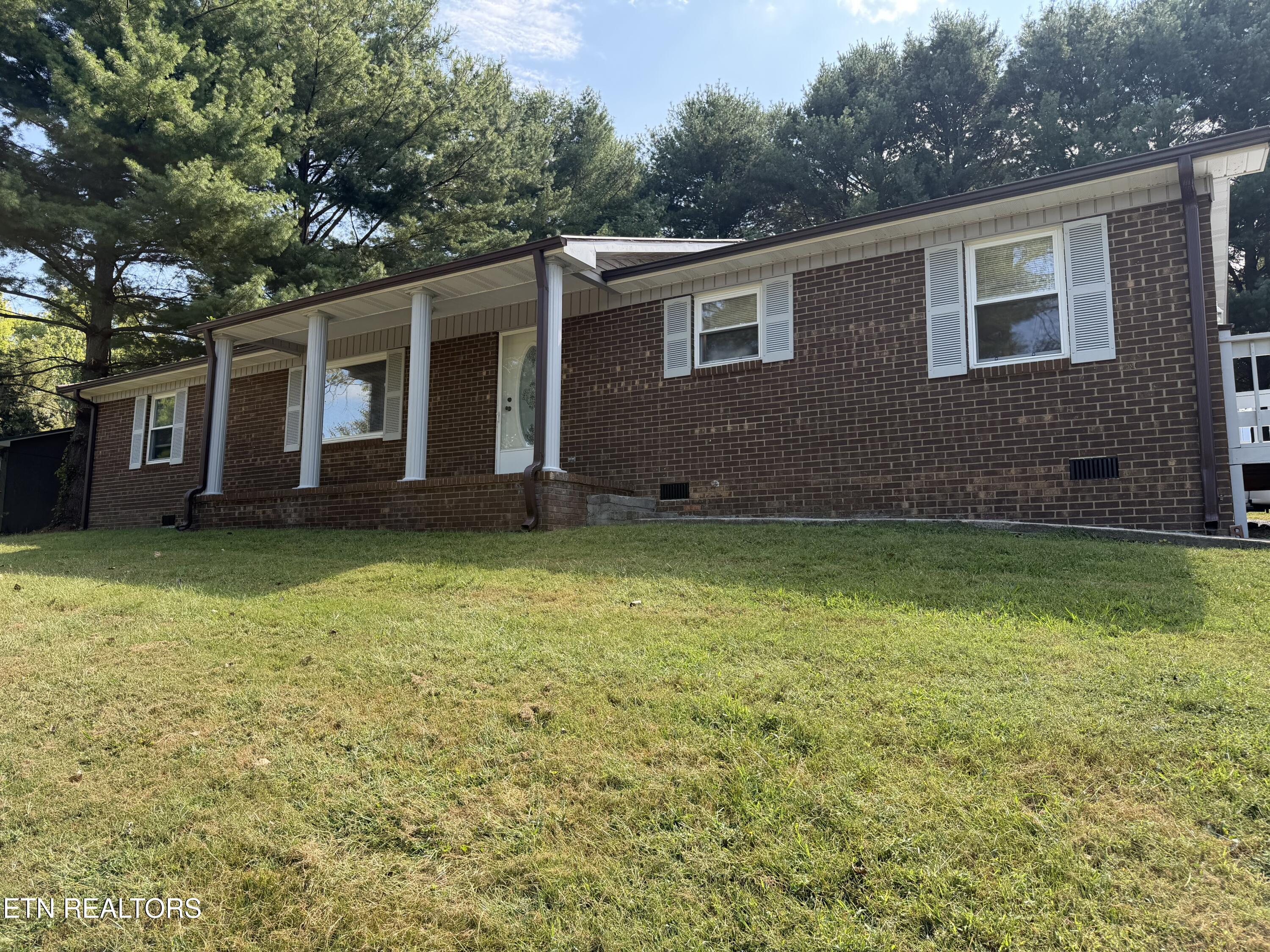 157 Neely Drive Tazewell TN 37879