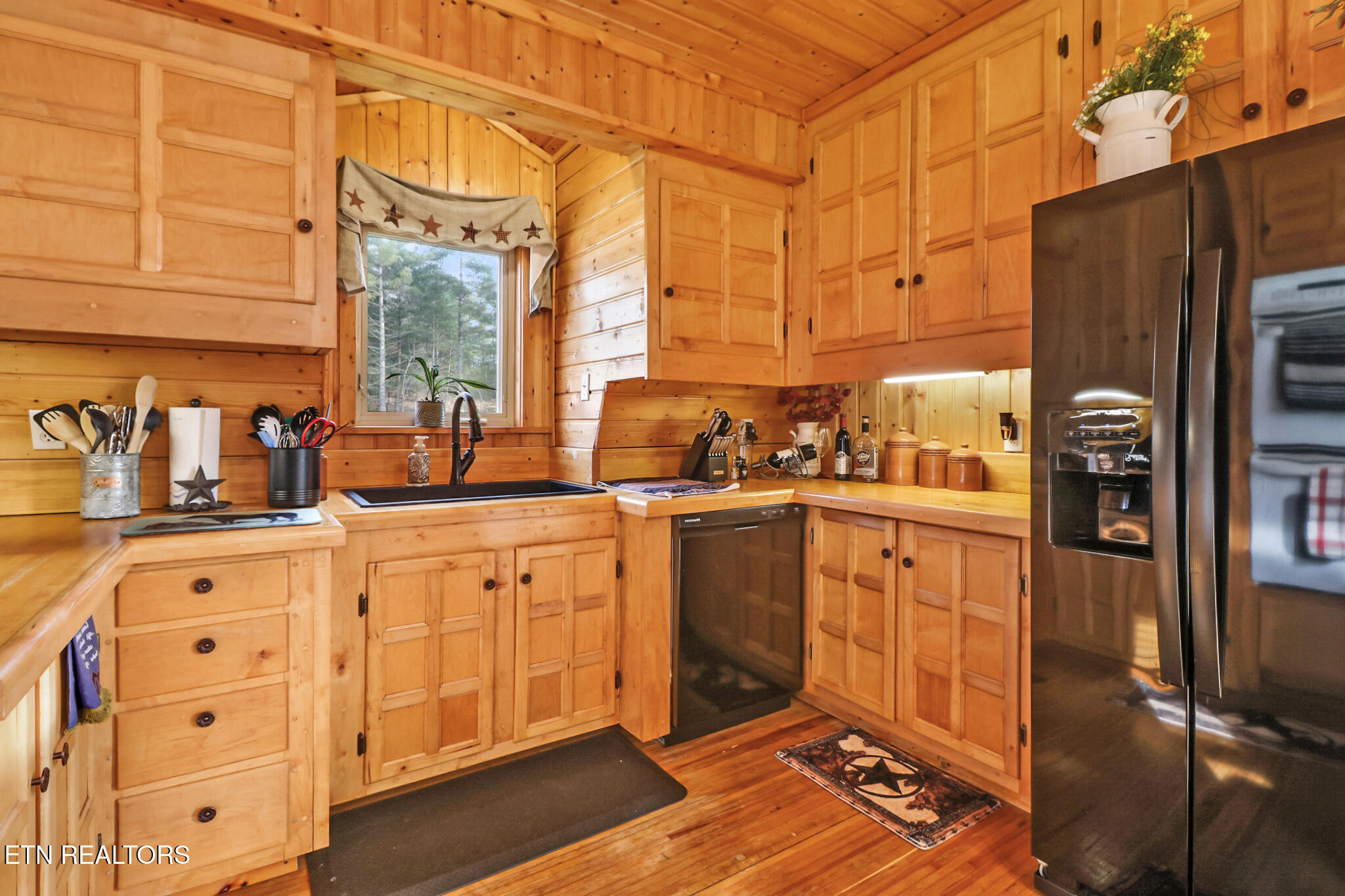 260 Indian Rock Trail Jamestown TN 38556