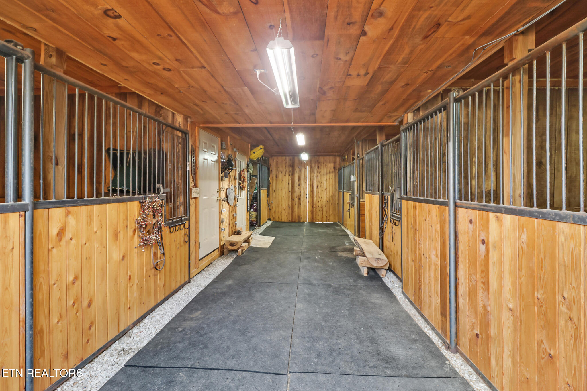 260 Indian Rock Trail Jamestown TN 38556