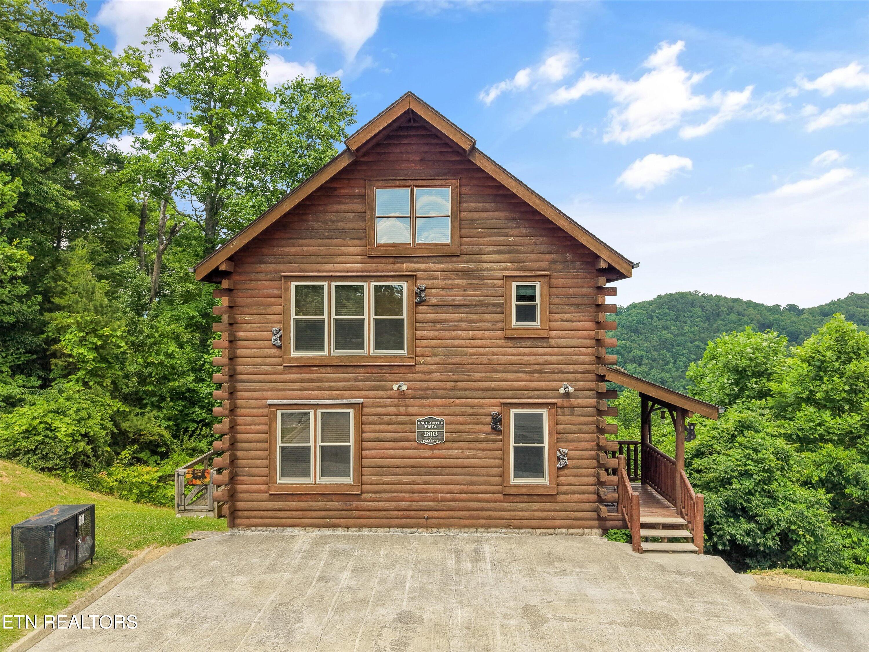 2803 White Oak Ridge Lane Sevierville TN 37862
