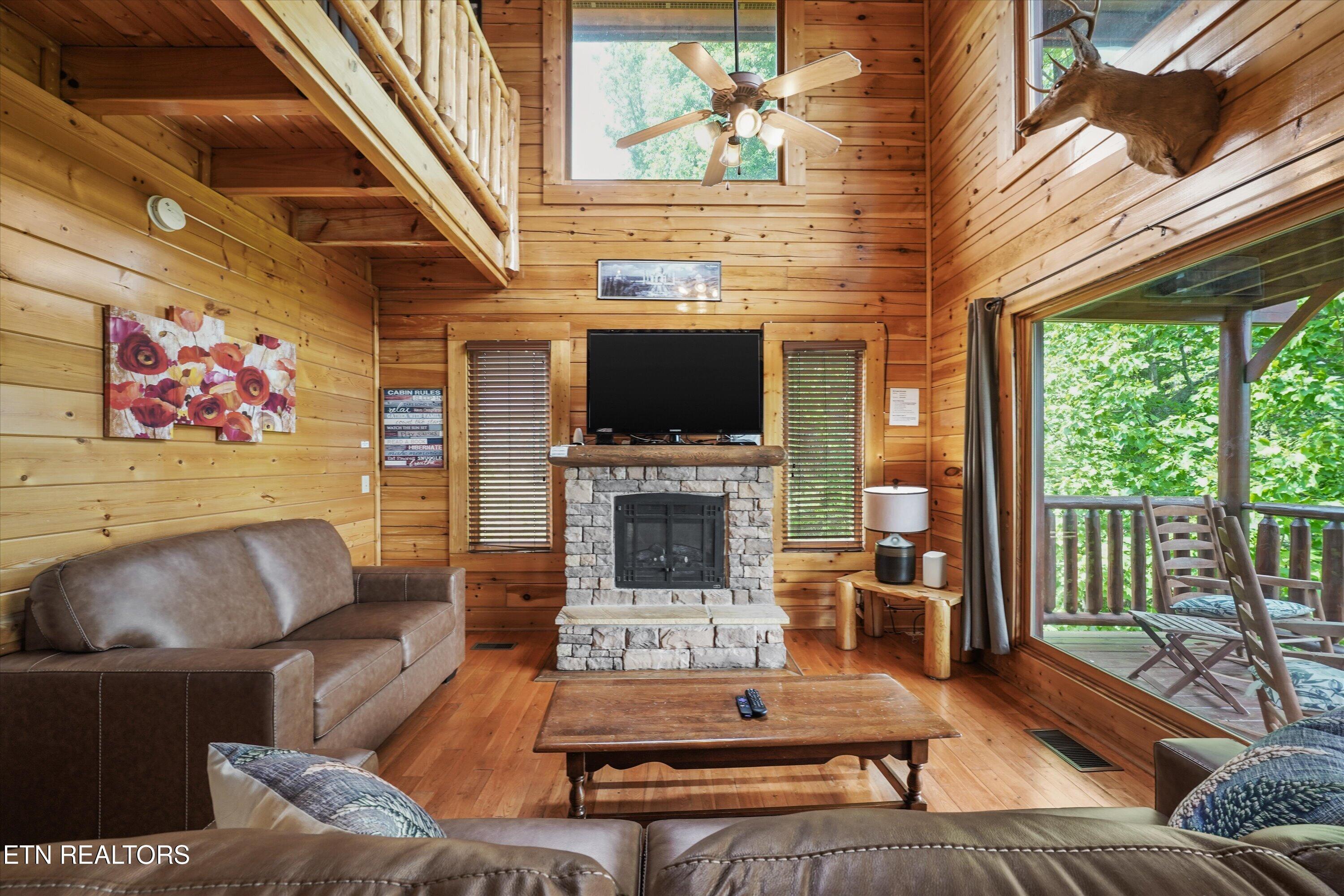 2803 White Oak Ridge Lane Sevierville TN 37862
