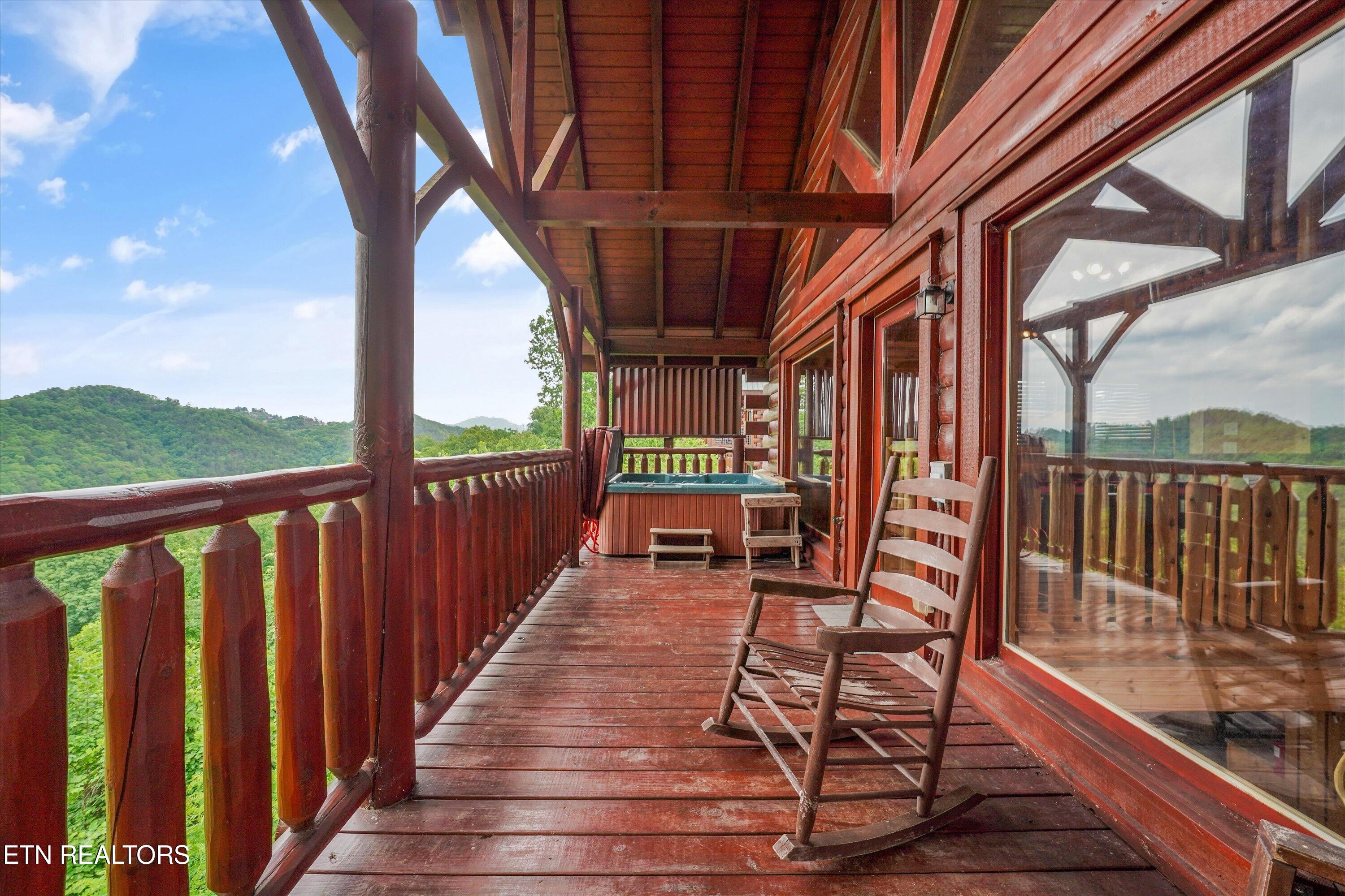2803 White Oak Ridge Lane Sevierville TN 37862