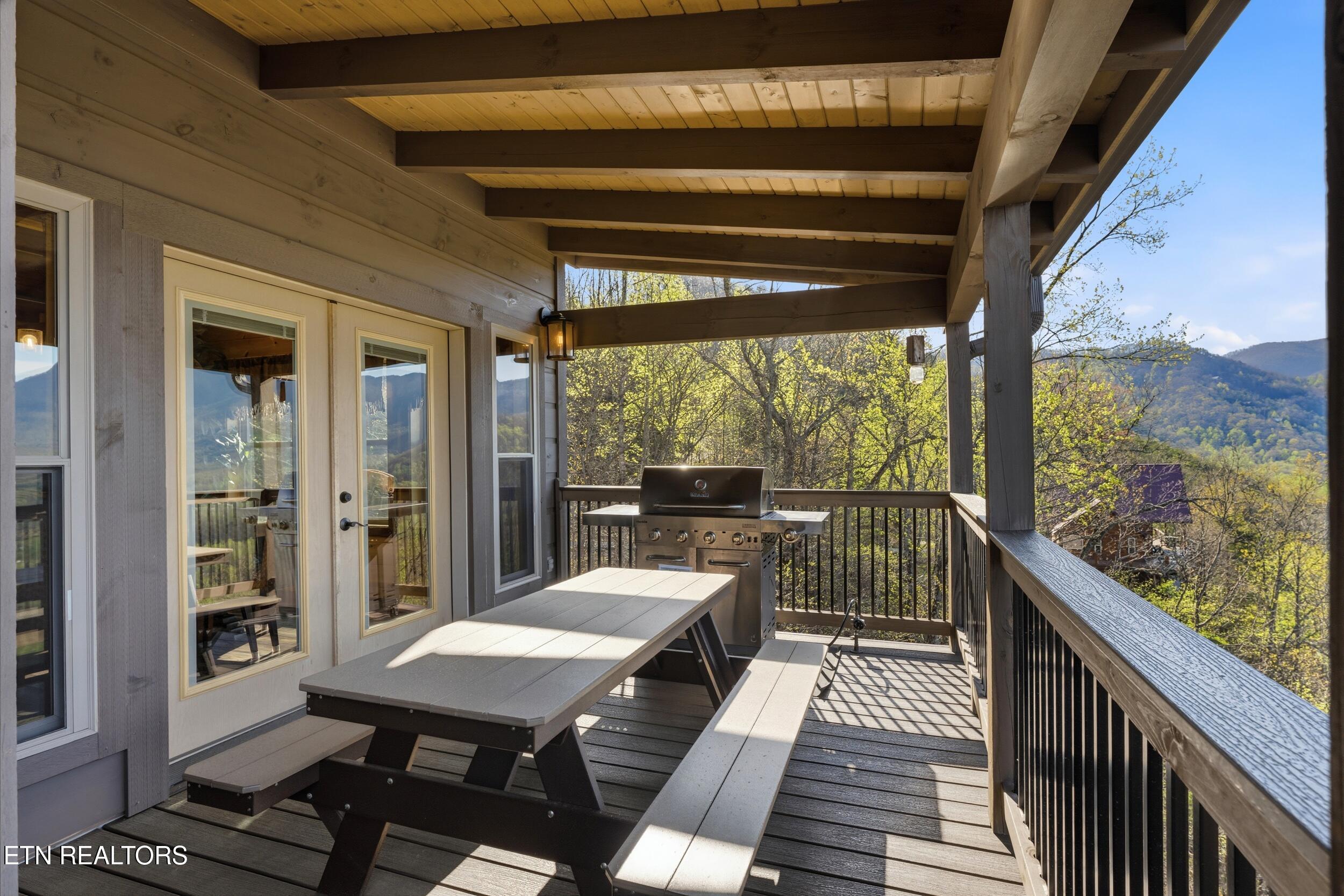 2643 Dogwood Ridge Way Sevierville TN 37862