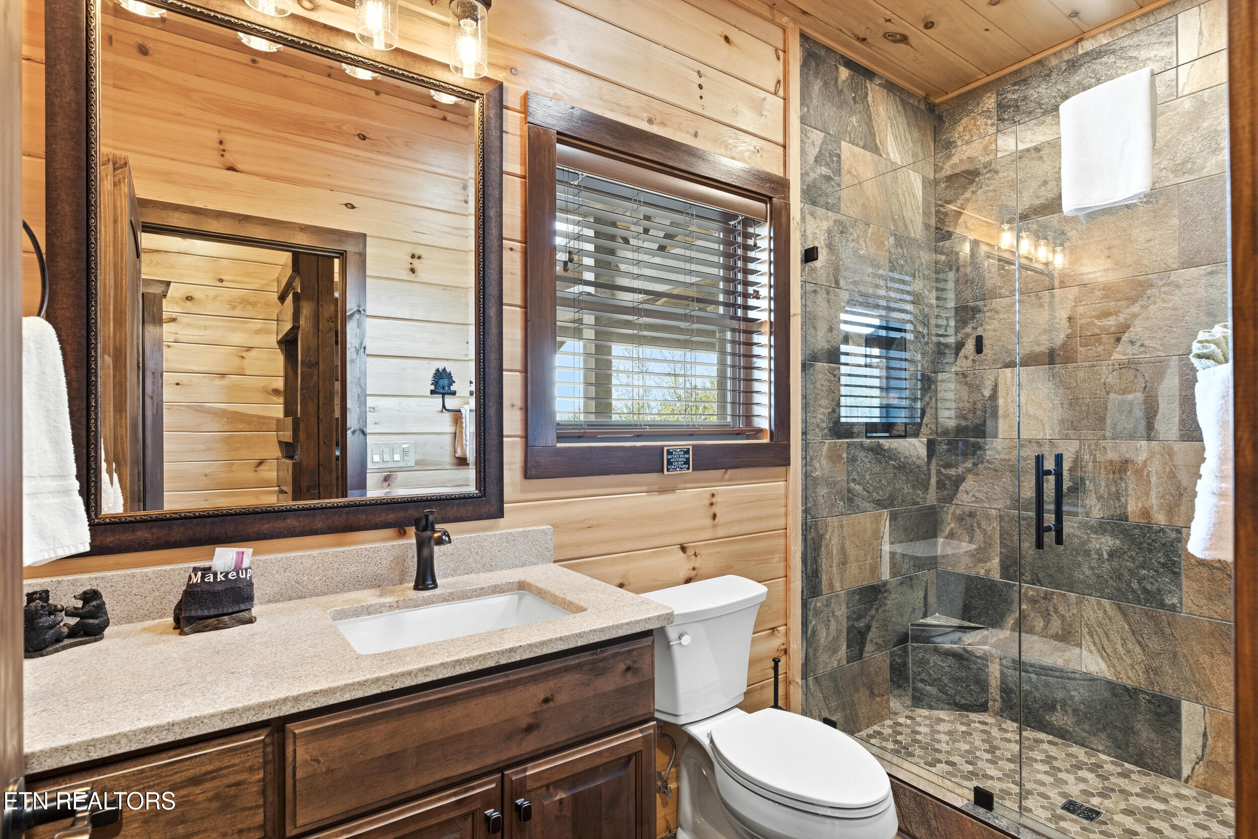 2643 Dogwood Ridge Way Sevierville TN 37862