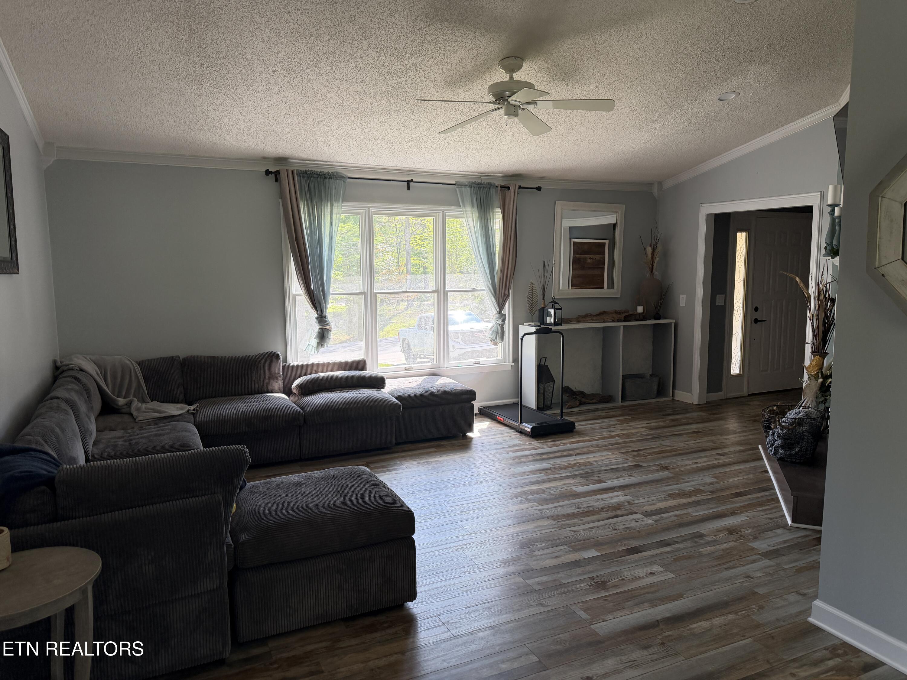 30 Cardinal Loop Crossville TN 38555