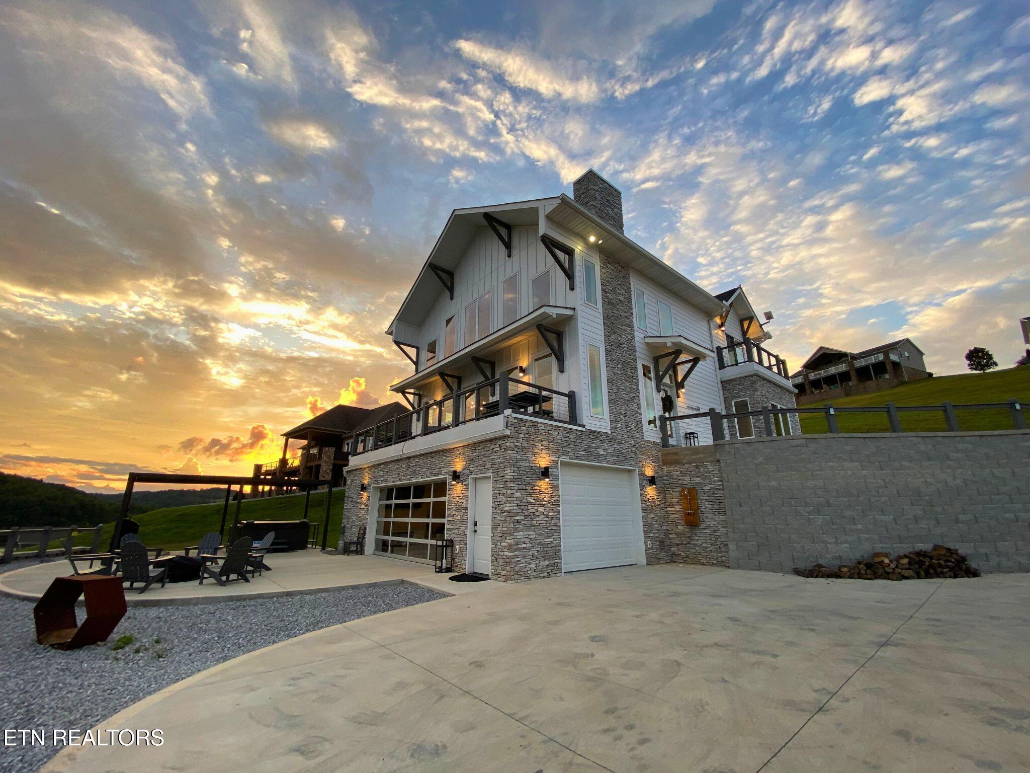 LaFollette TN, 234 Cameron Loop