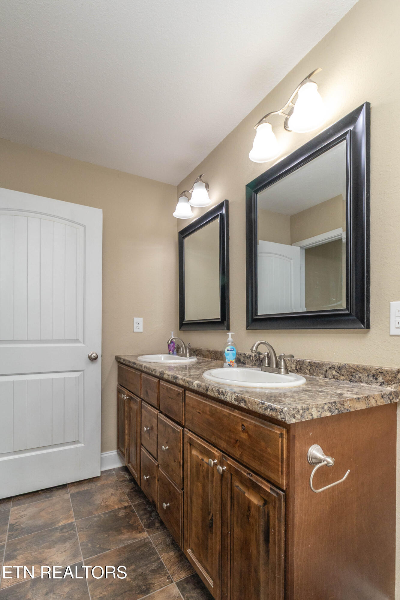 839 Wells Road Maryville TN 37801