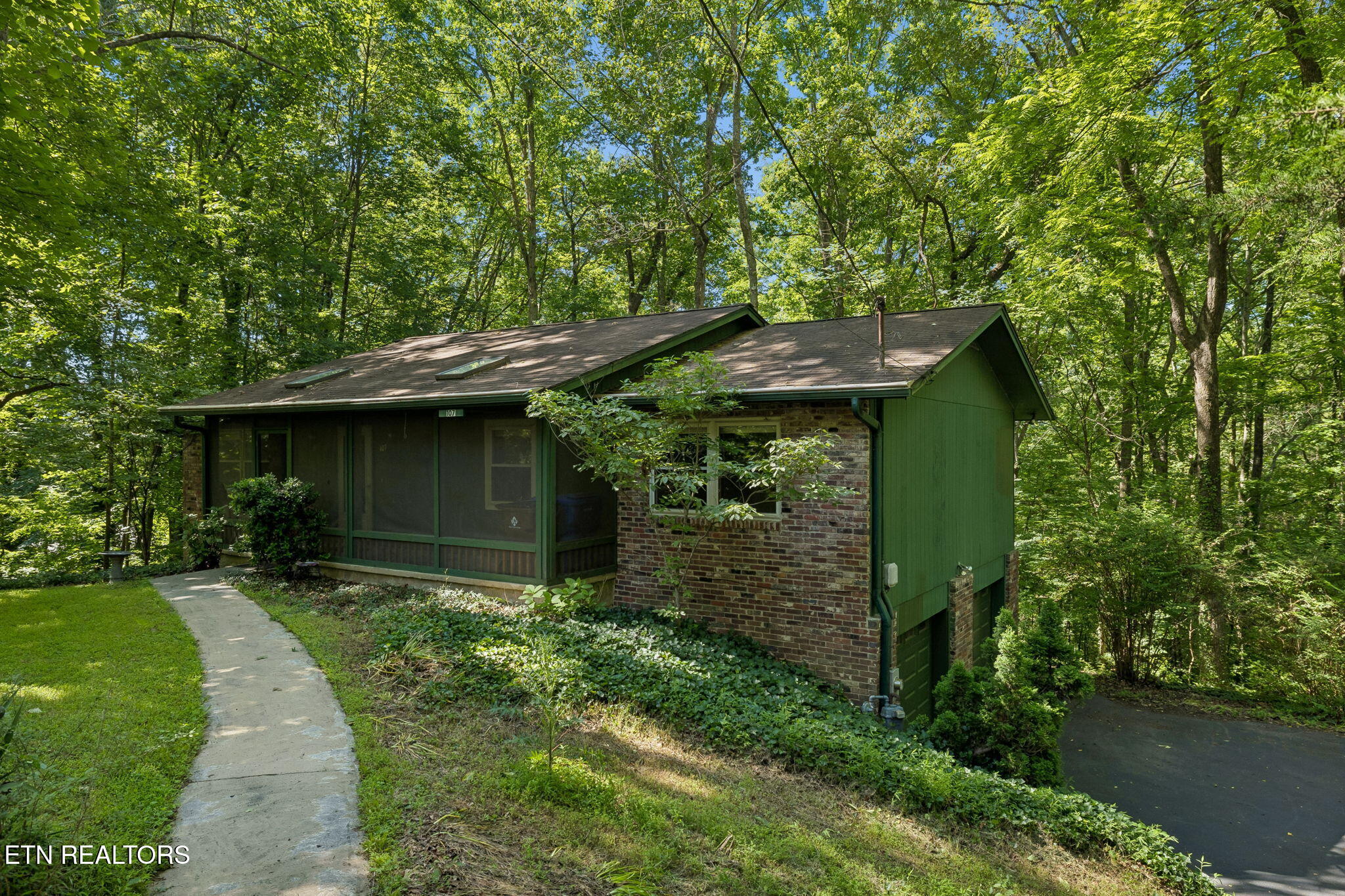 107 Neville Lane Oak Ridge TN 37830