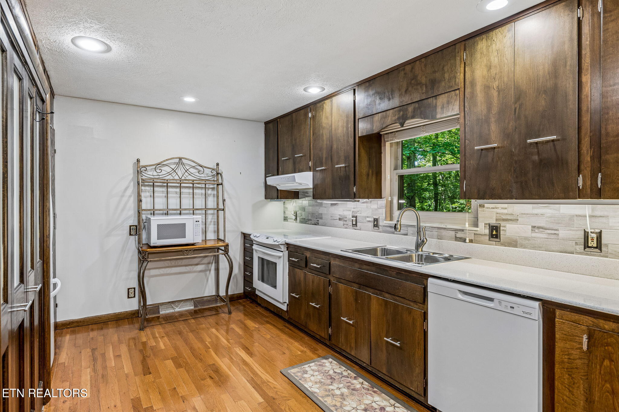107 Neville Lane Oak Ridge TN 37830