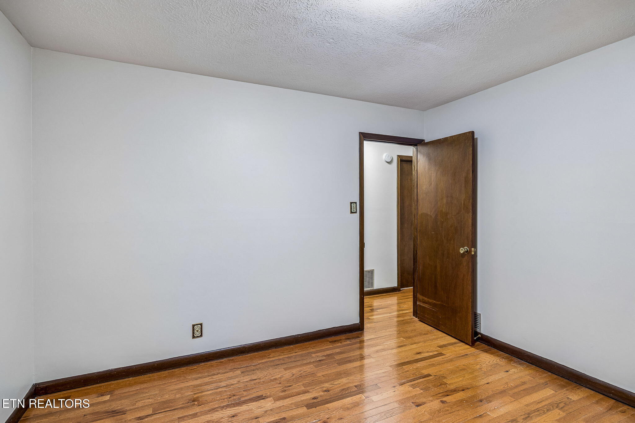 107 Neville Lane Oak Ridge TN 37830