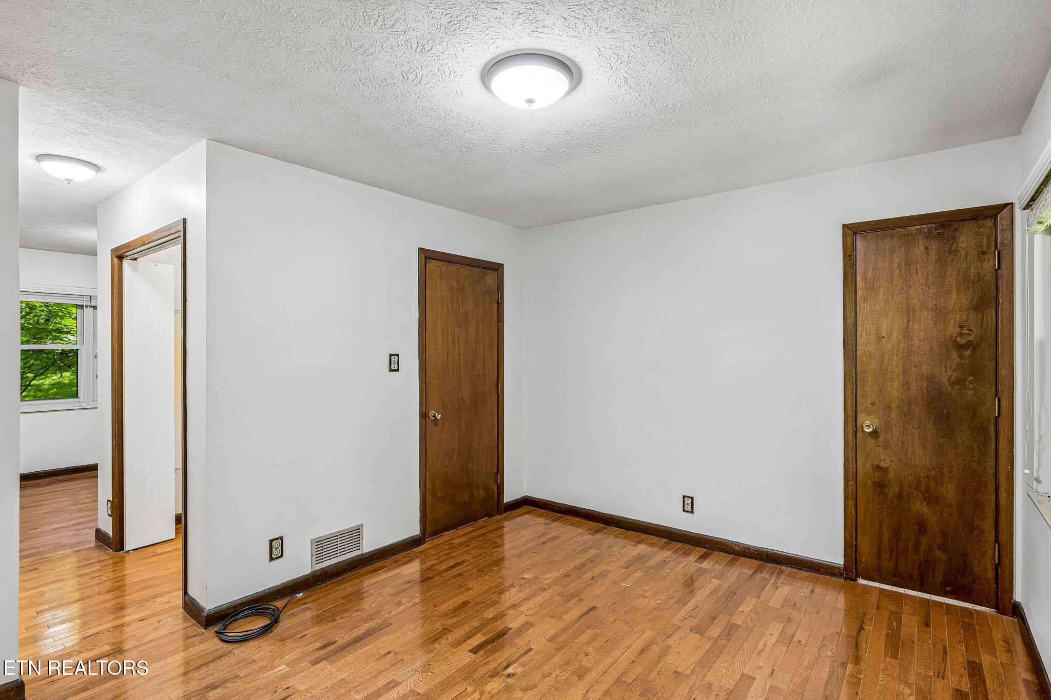 107 Neville Lane Oak Ridge TN 37830