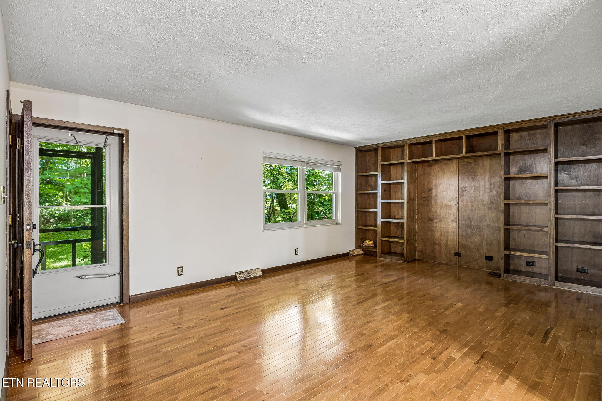 107 Neville Lane Oak Ridge TN 37830