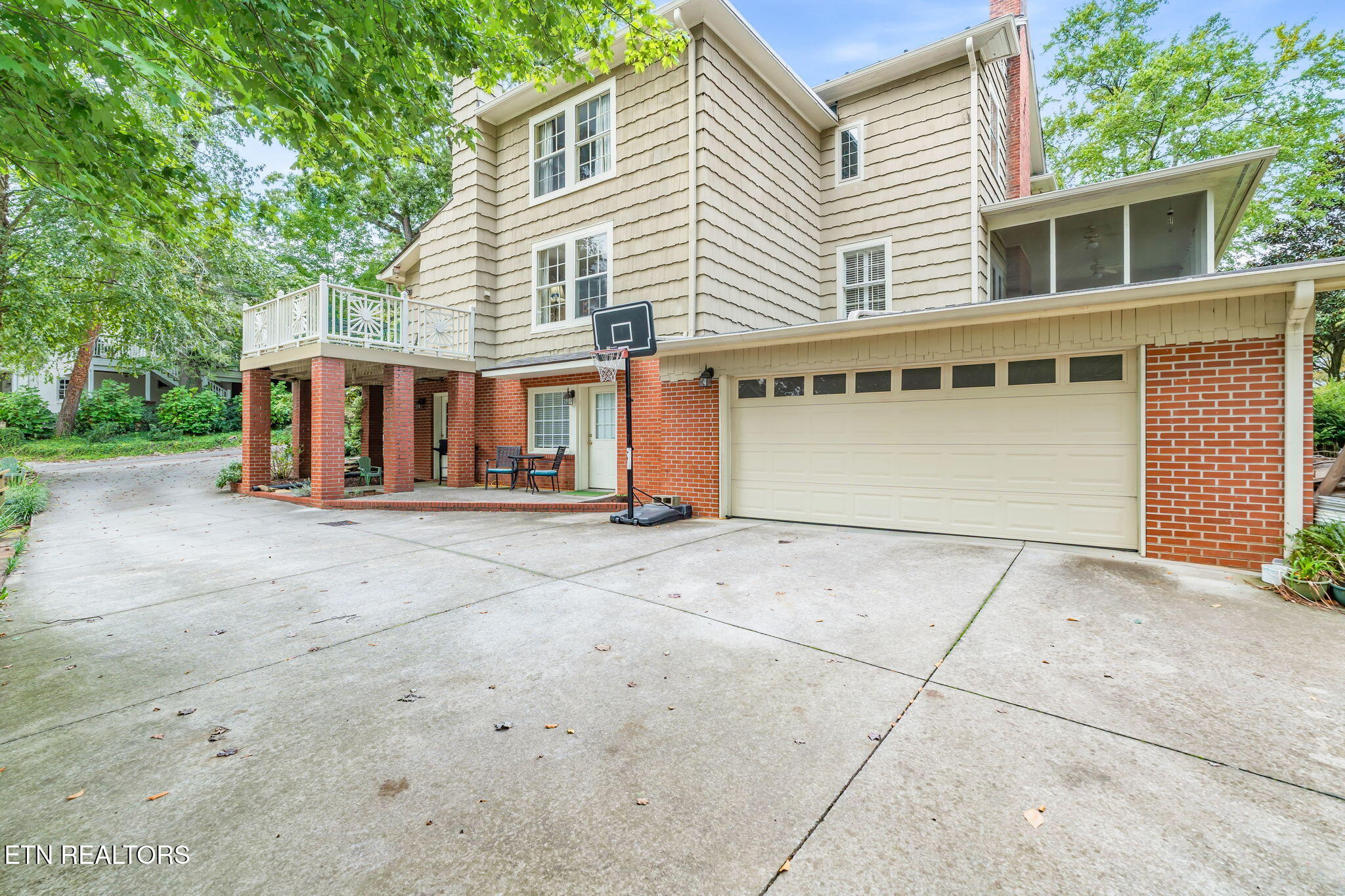 3852 Woodhill Place Knoxville TN 37919