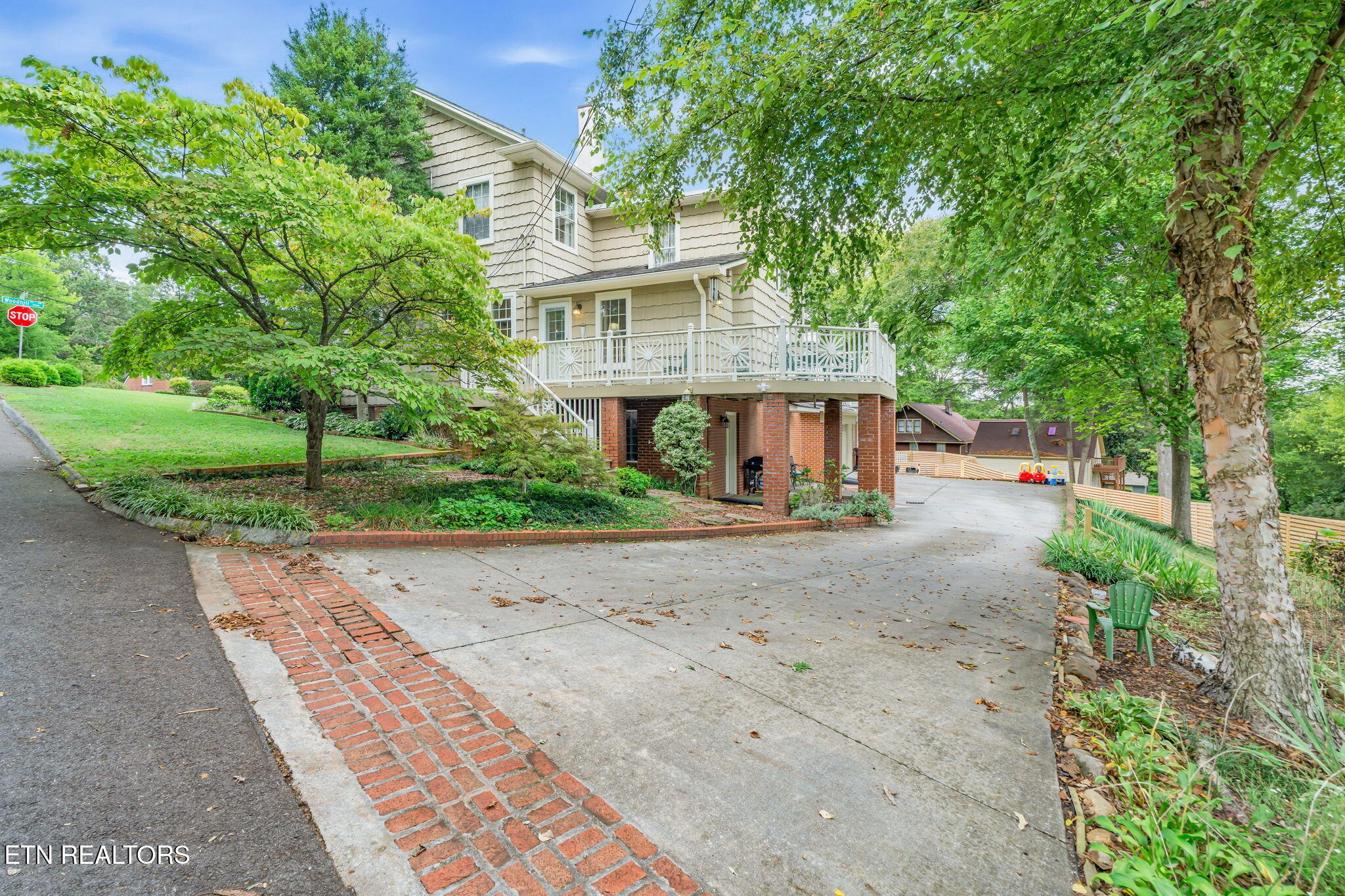 3852 Woodhill Place Knoxville TN 37919