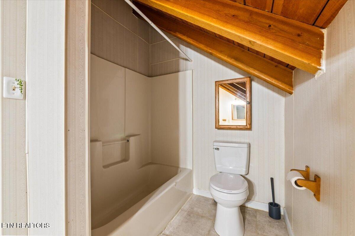 342 Big Springs Lane Jacksboro TN 37757