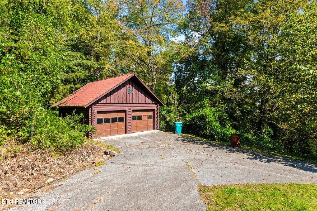 342 Big Springs Lane Jacksboro TN 37757