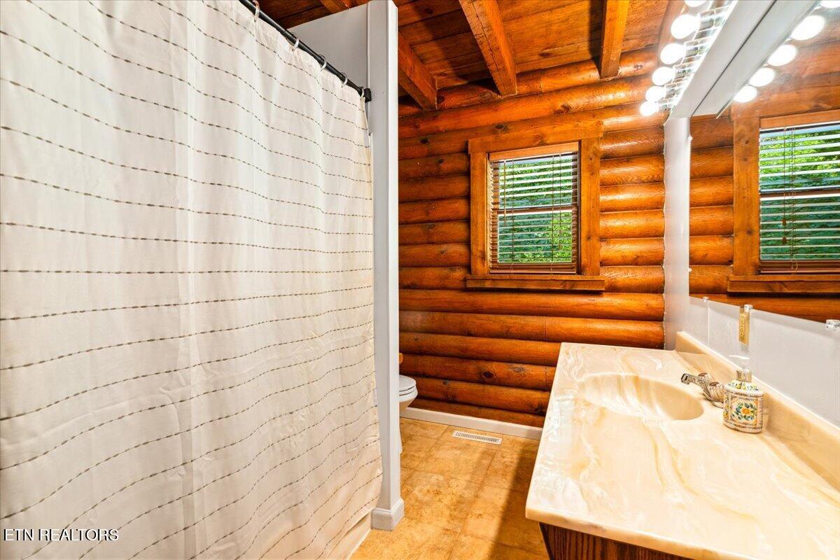 342 Big Springs Lane Jacksboro TN 37757