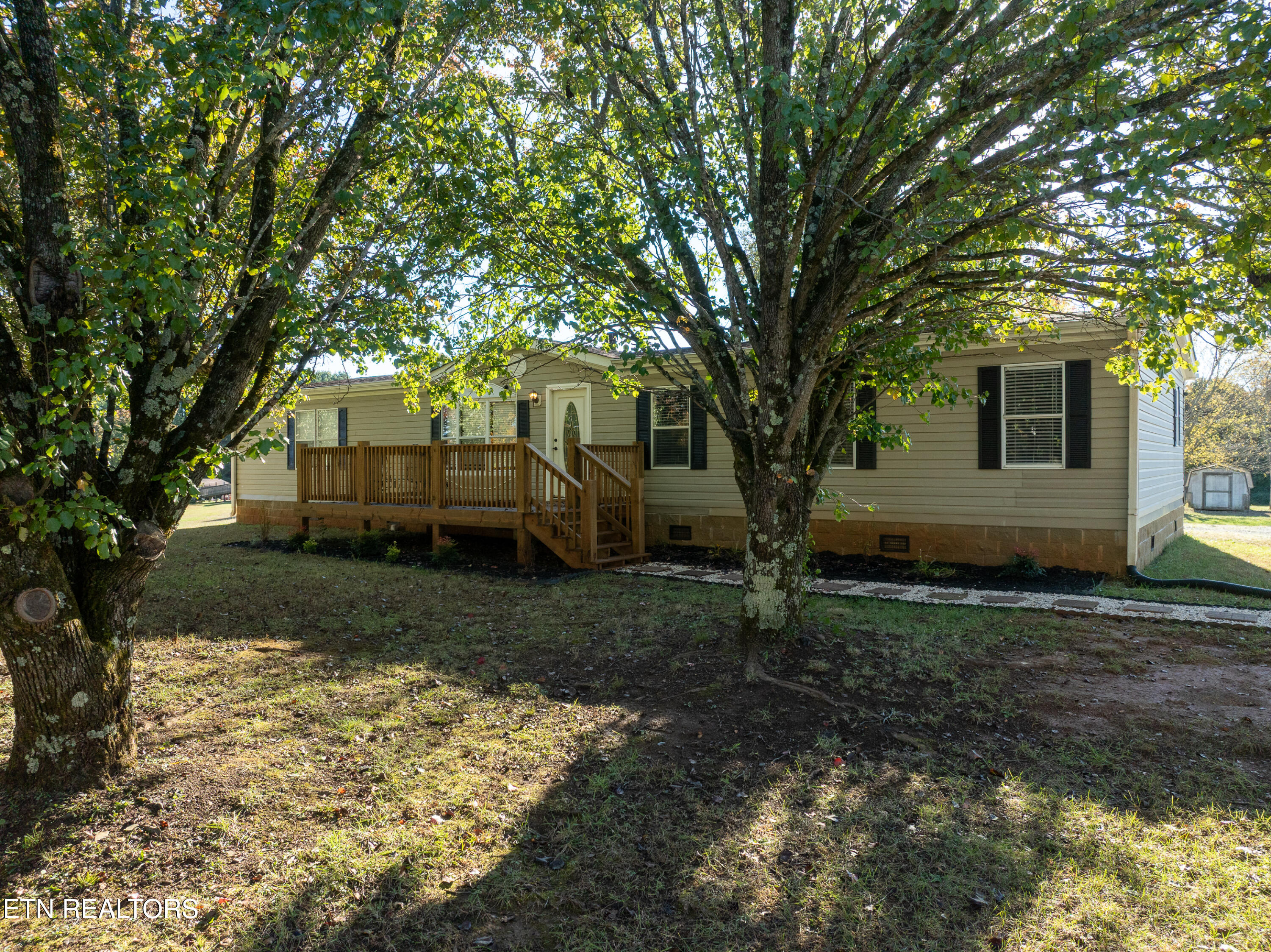 1221 Mountain View Circle Maryville TN 37801