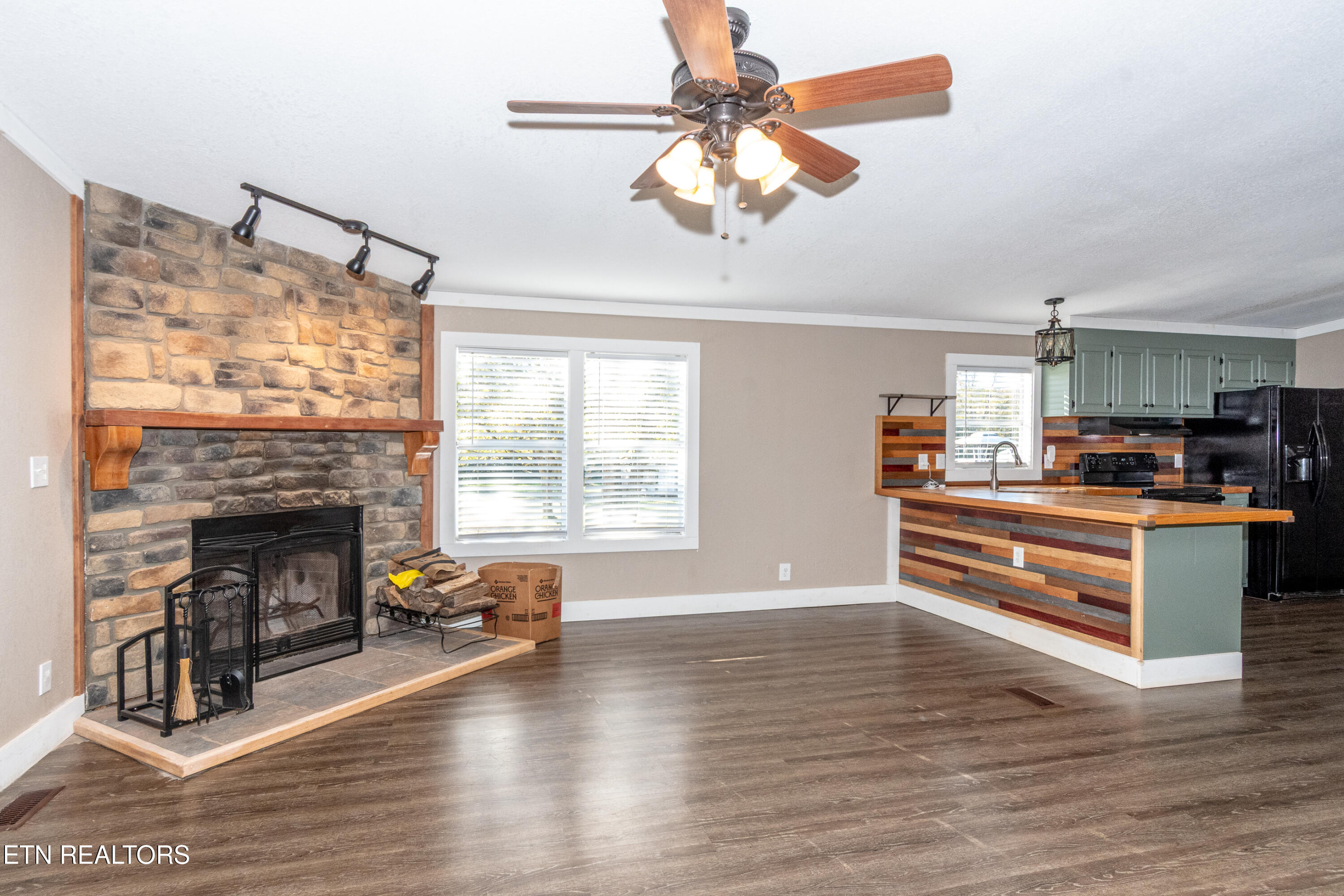 1221 Mountain View Circle Maryville TN 37801