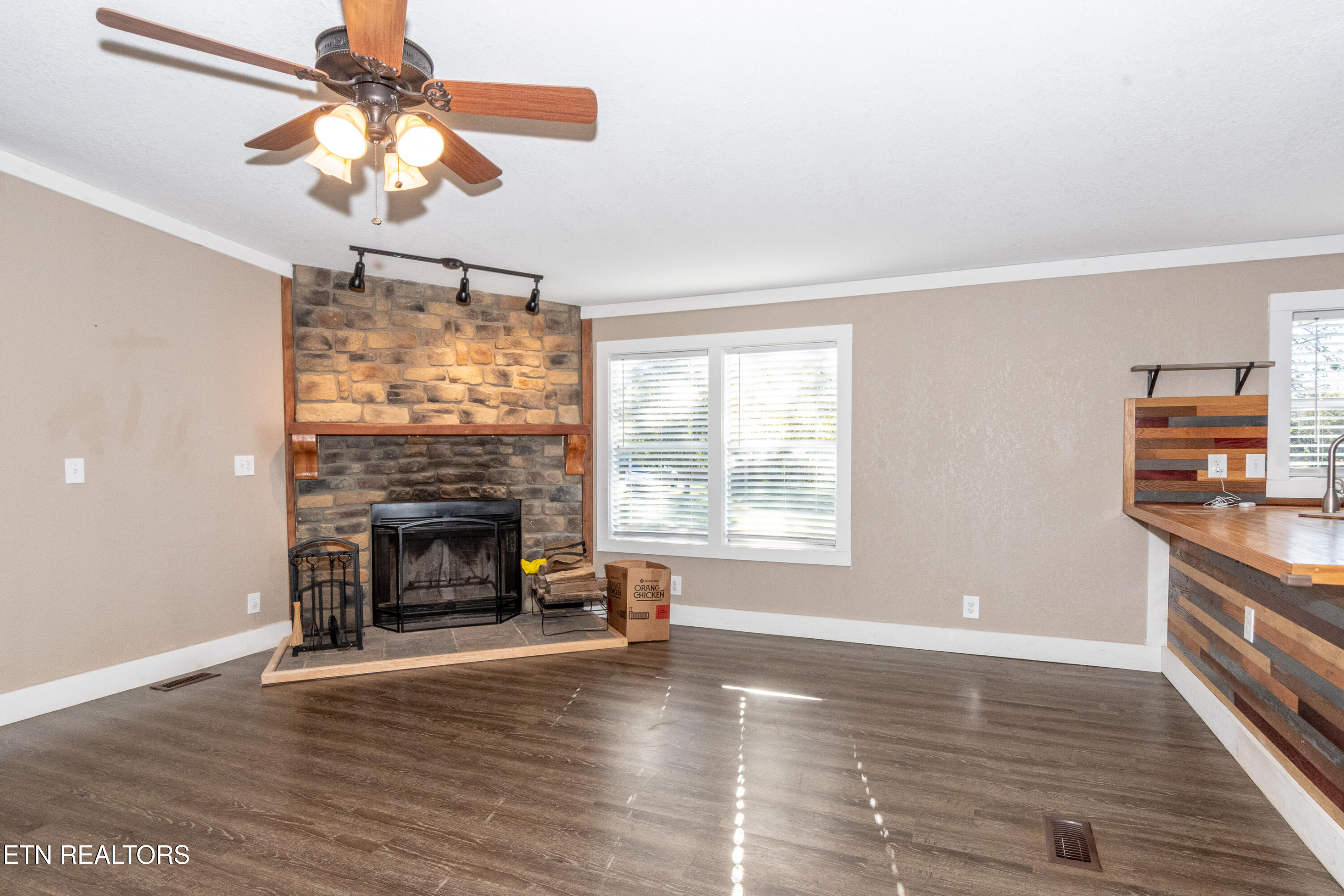 1221 Mountain View Circle Maryville TN 37801