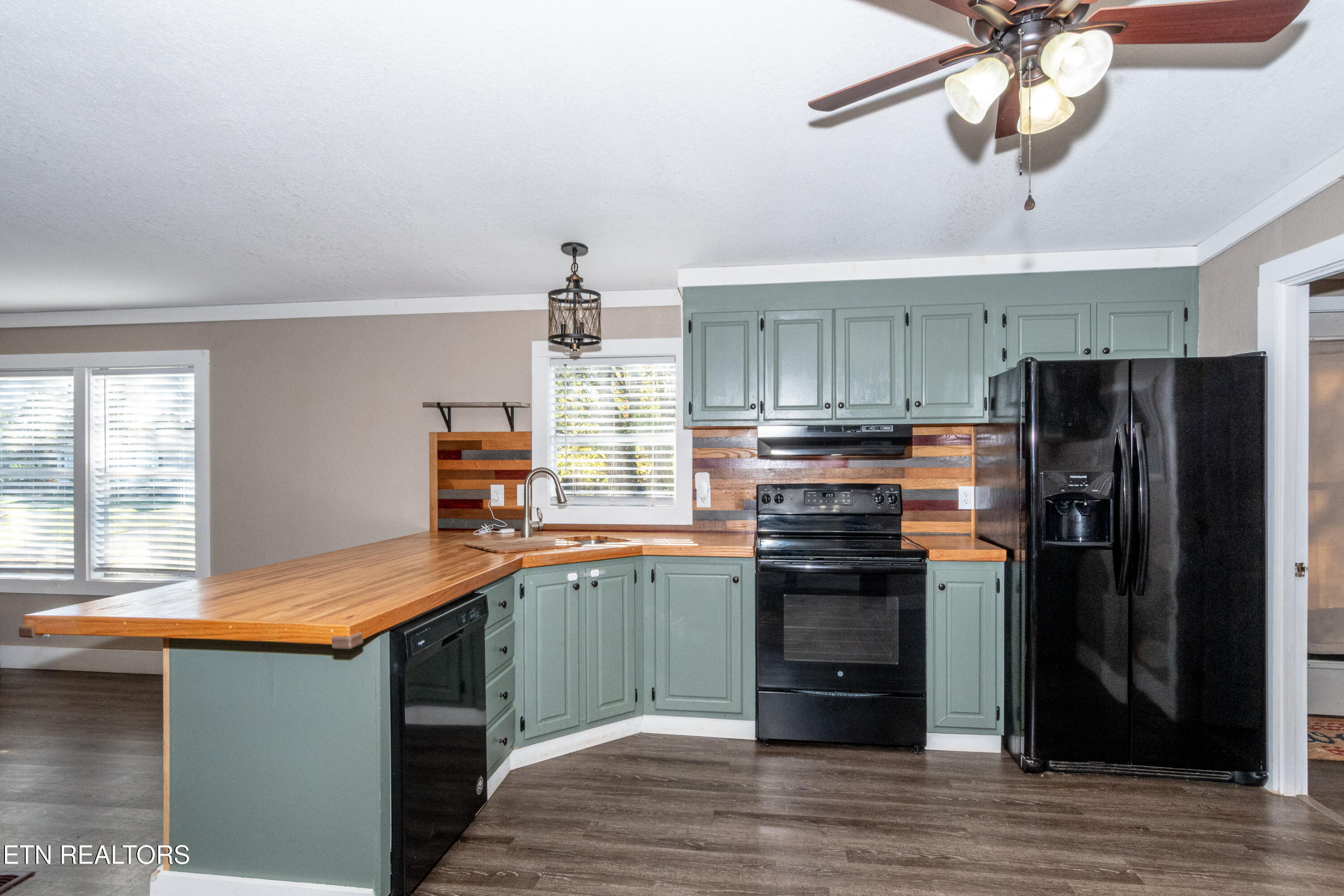 1221 Mountain View Circle Maryville TN 37801