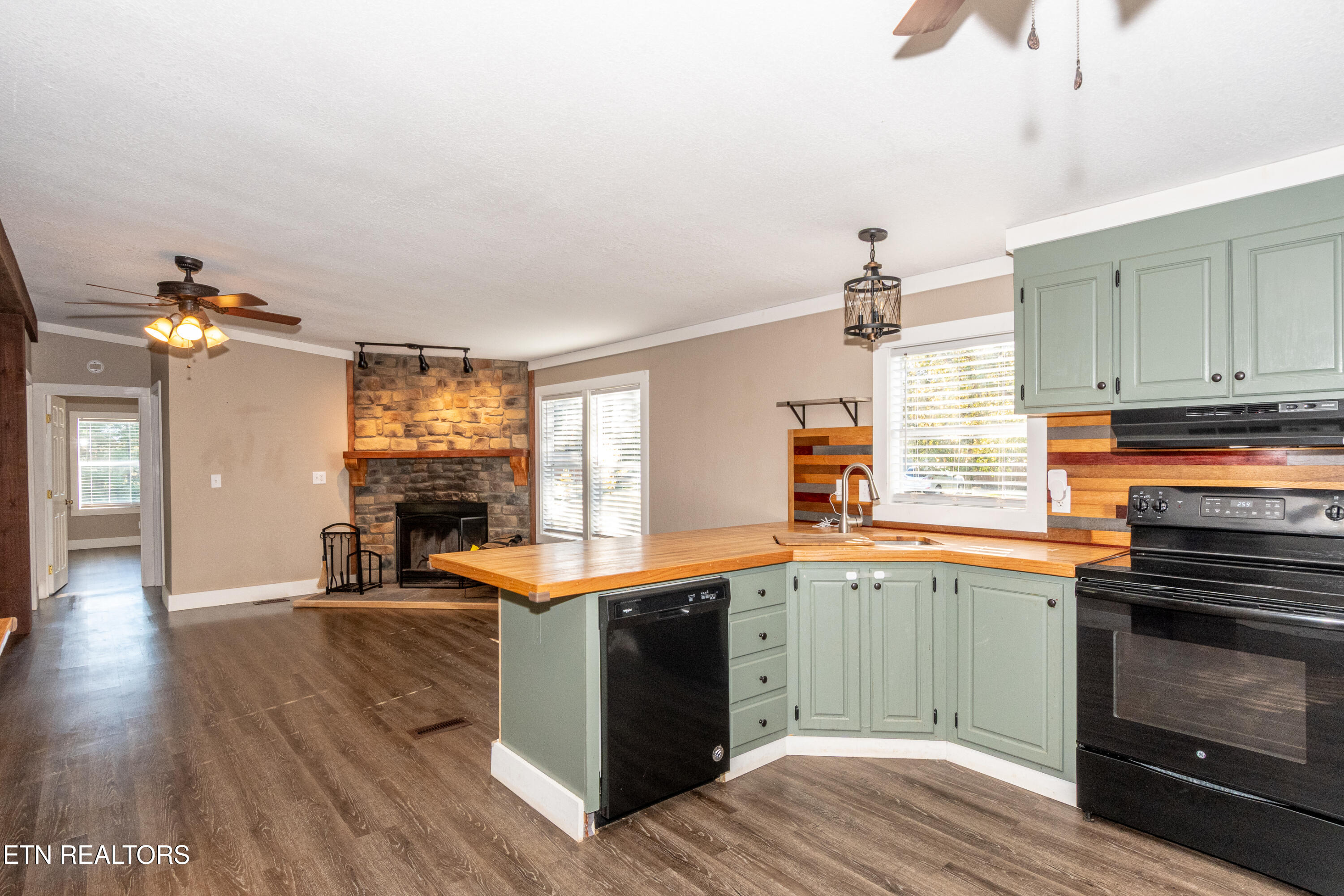 1221 Mountain View Circle Maryville TN 37801