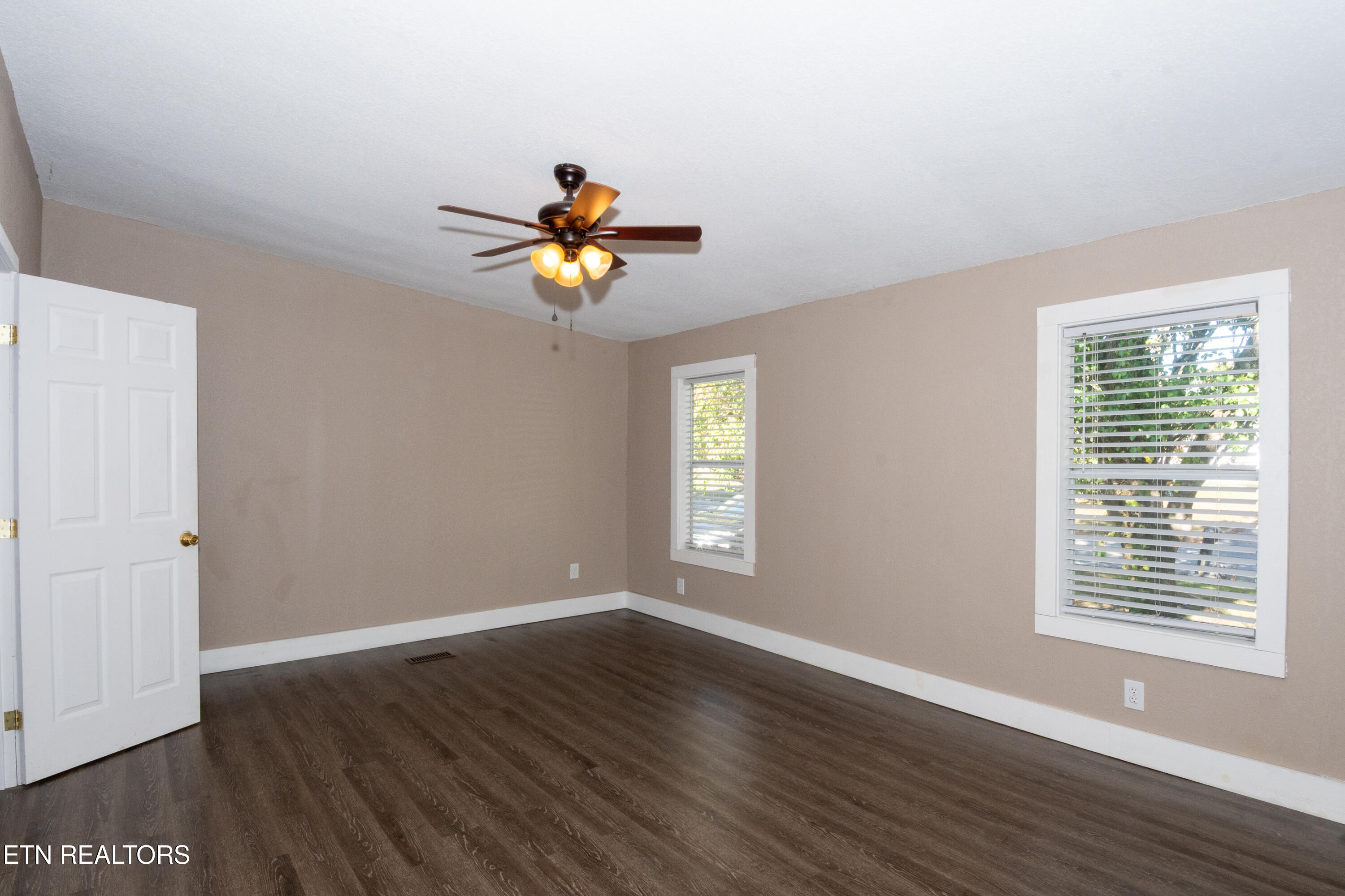 1221 Mountain View Circle Maryville TN 37801