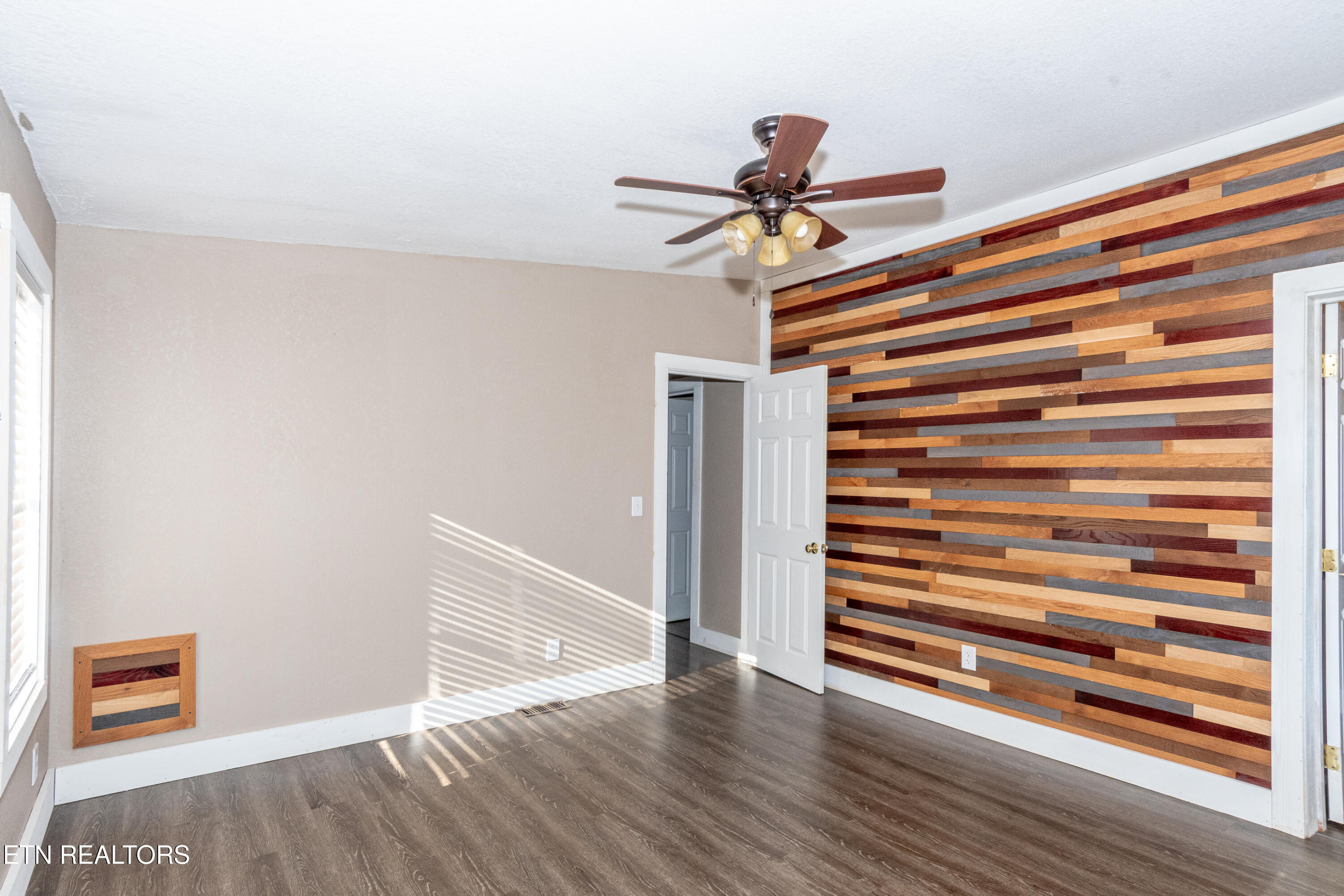 1221 Mountain View Circle Maryville TN 37801