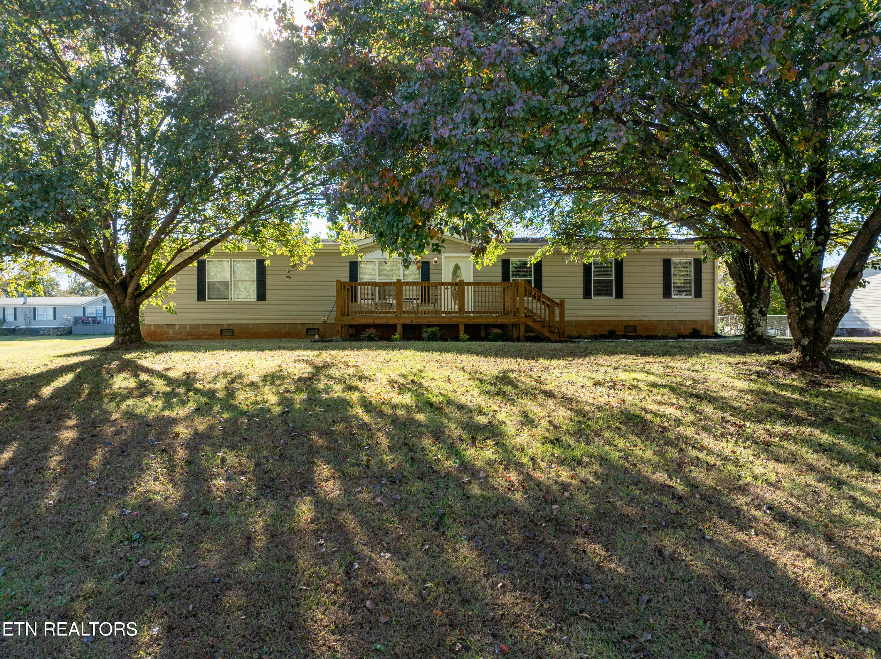 1221 Mountain View Circle Maryville TN 37801