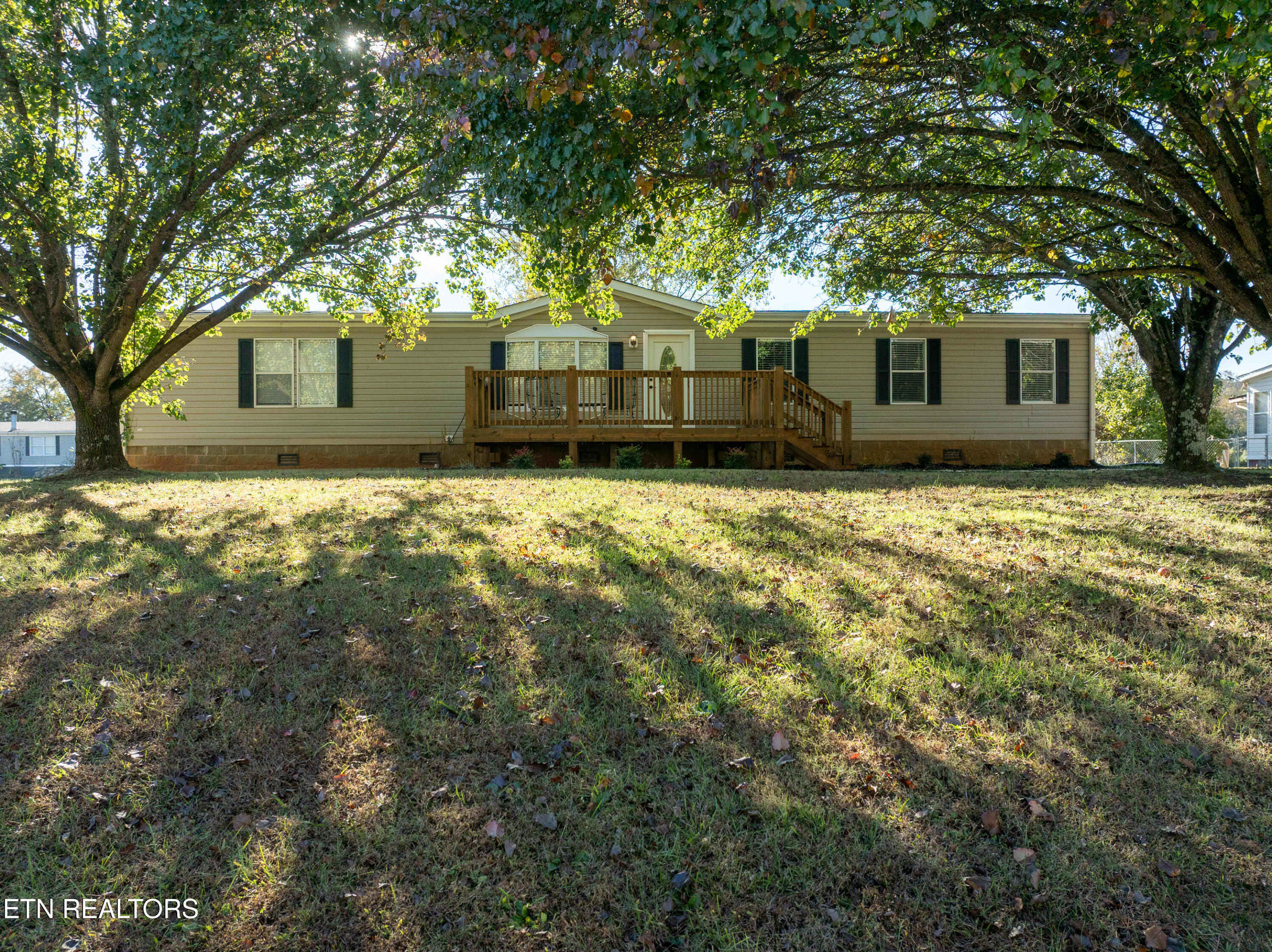 1221 Mountain View Circle Maryville TN 37801