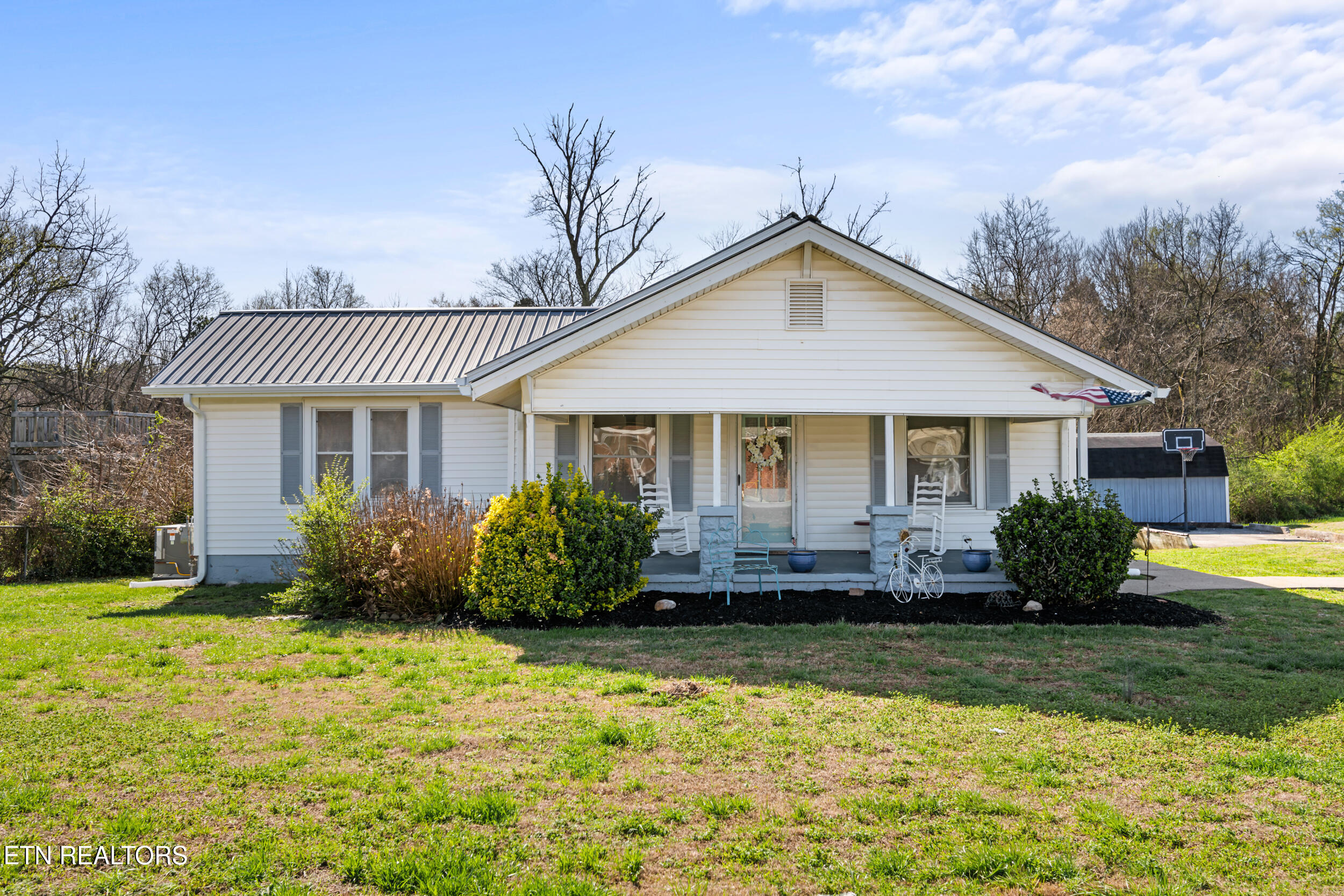 5012 Strawberry Plains Pike Knoxville TN 37914