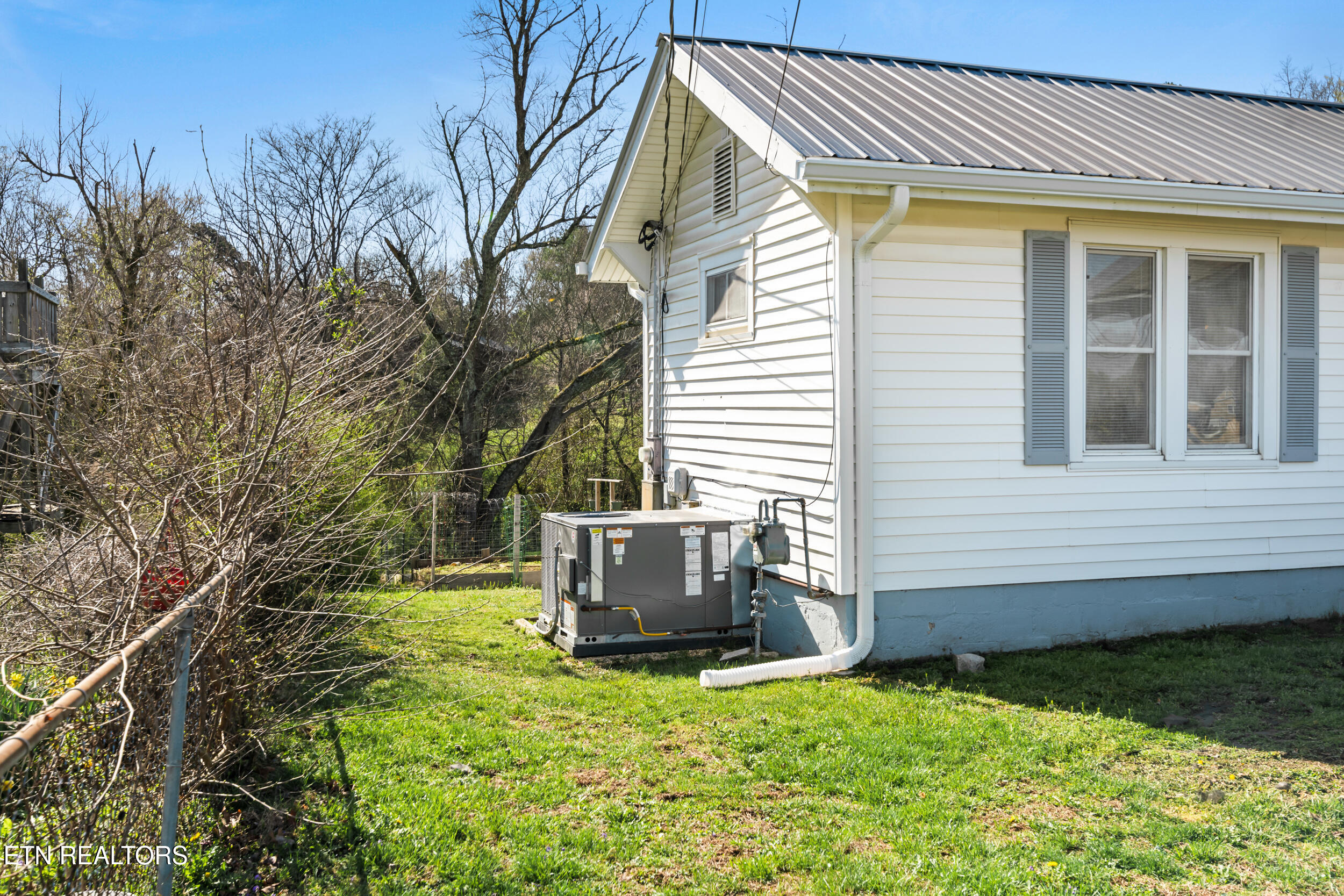 5012 Strawberry Plains Pike Knoxville TN 37914