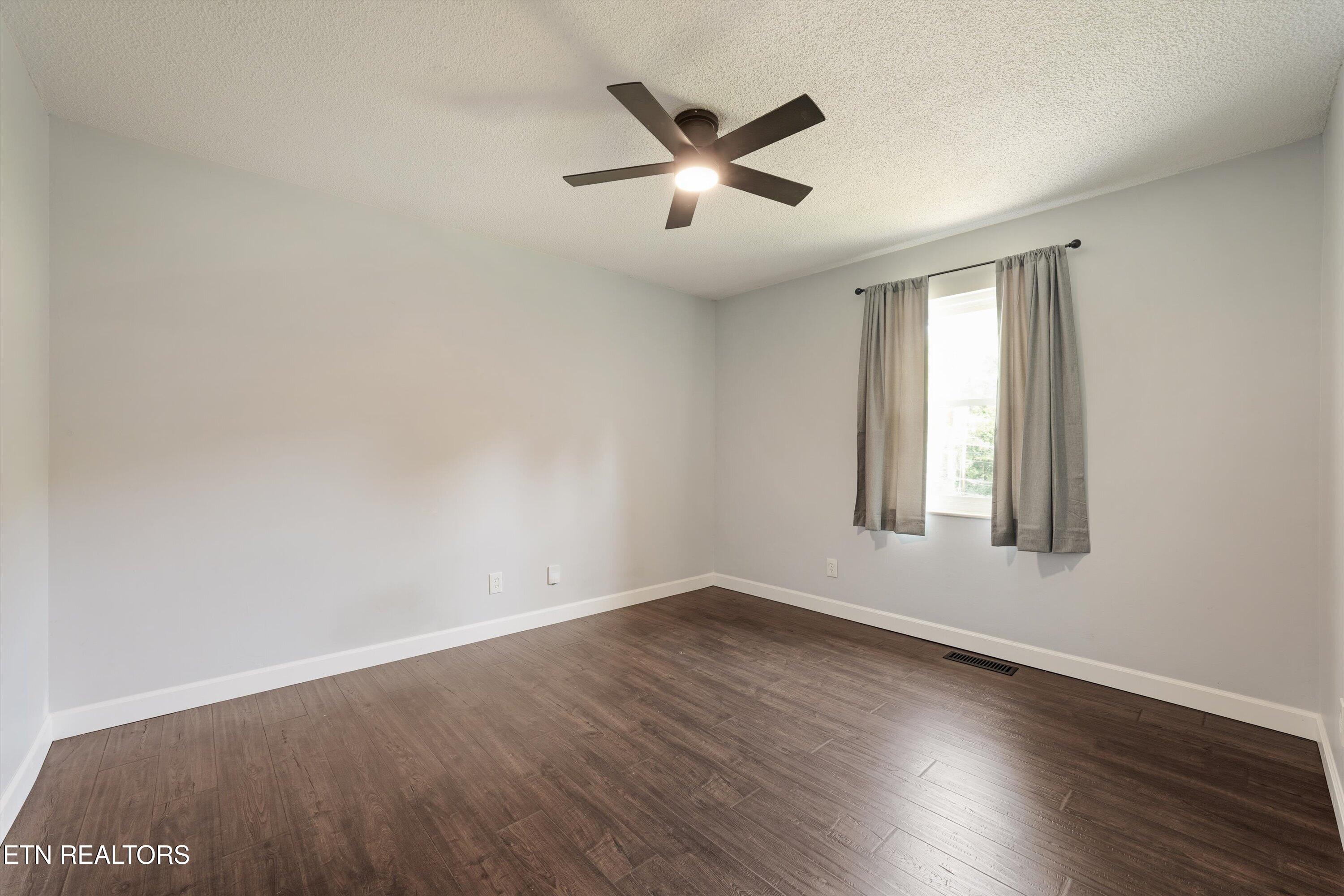 8928 Farne Island Boulevard Knoxville TN 37923