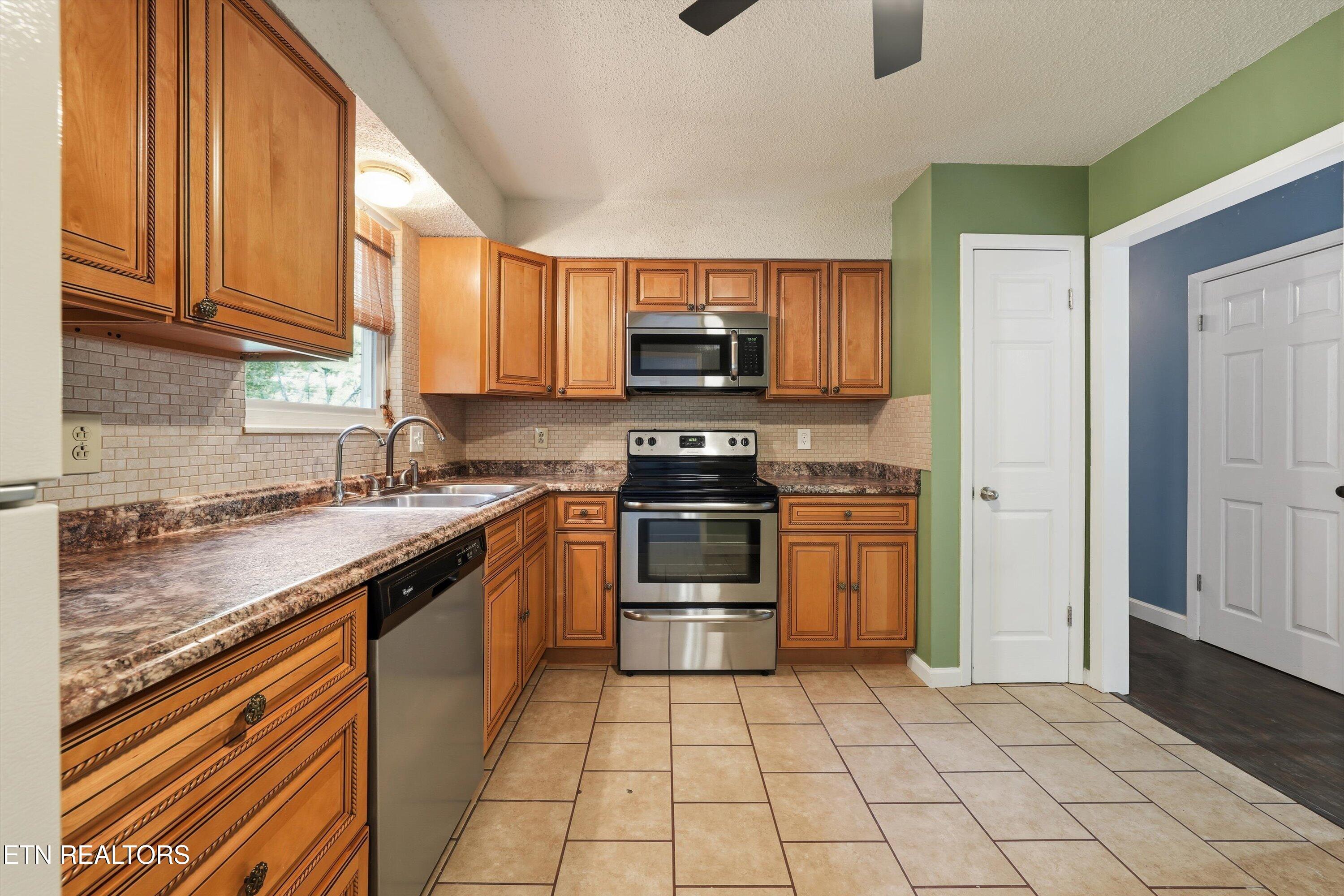 8928 Farne Island Boulevard Knoxville TN 37923