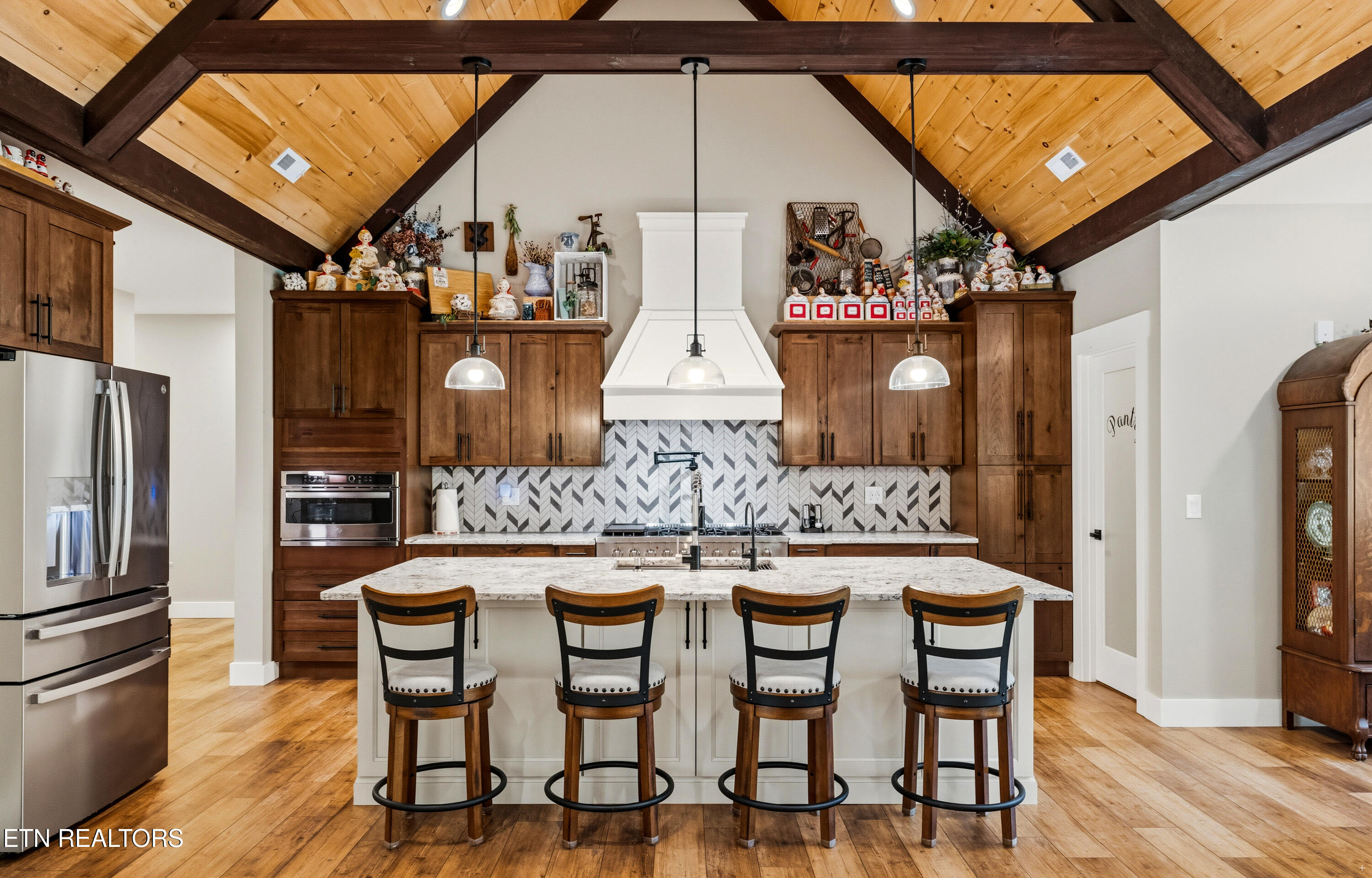 300 Black Fox Road Washburn TN 37888